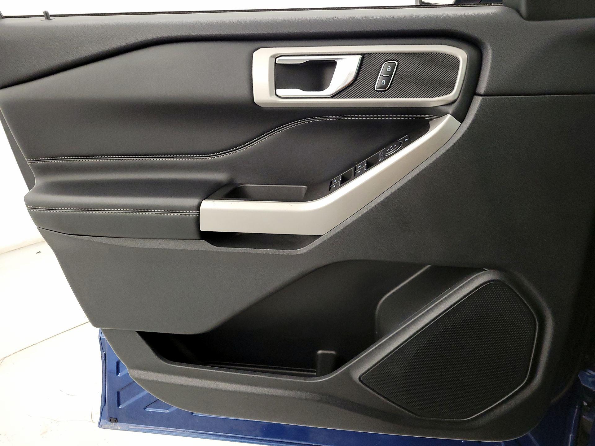 Thumbnail: 2022 Ford Explorer - 12