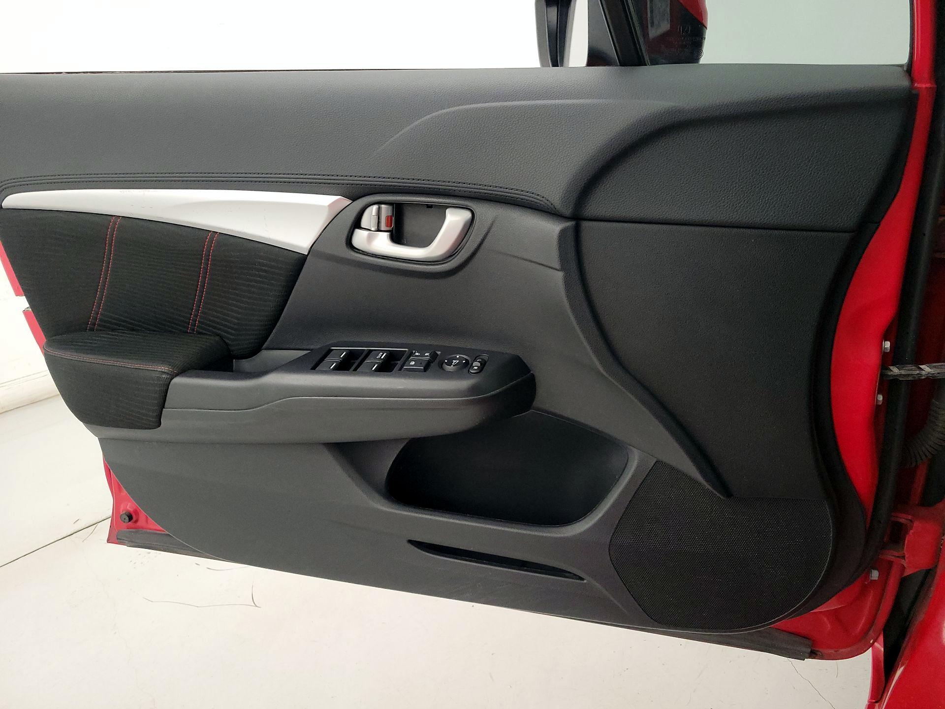 Thumbnail: 2015 Honda Civic - 12