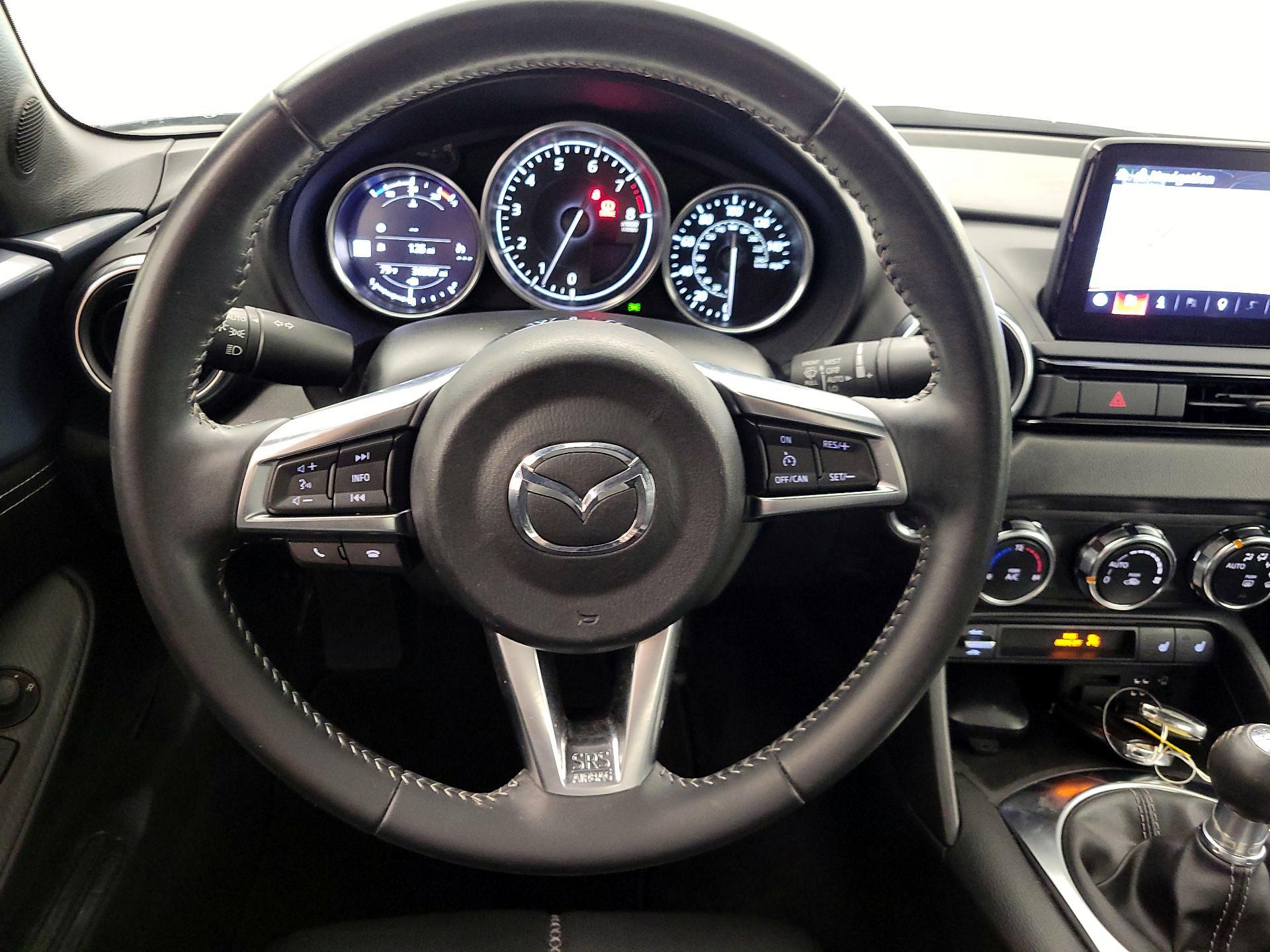 Thumbnail: 2021 Mazda MX-5 Miata - 10