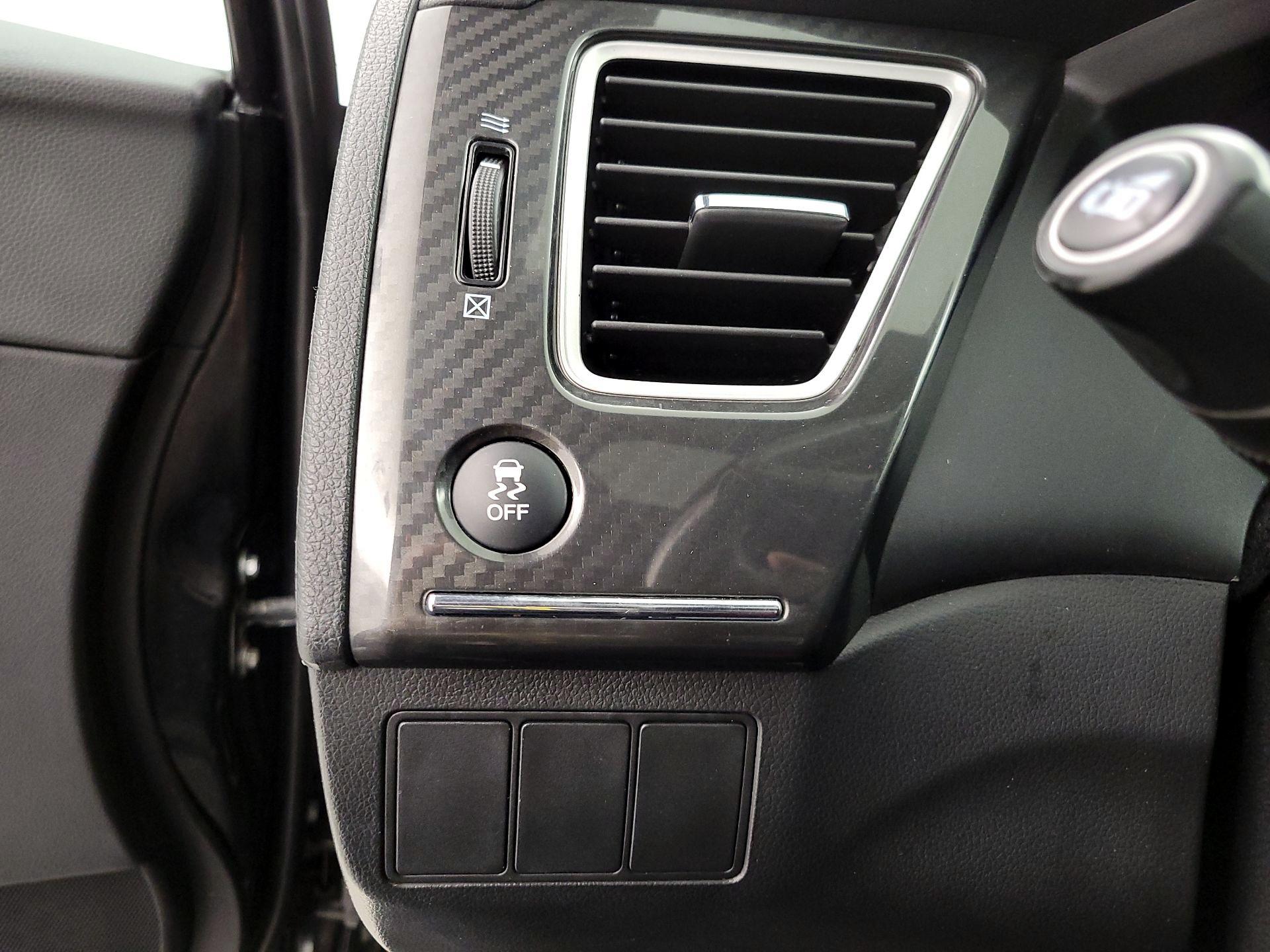 Thumbnail: 2015 Honda Civic - 13