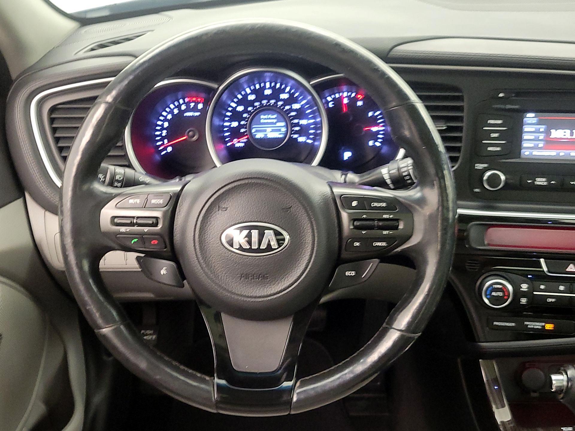 Thumbnail: 2015 Kia Optima - 10