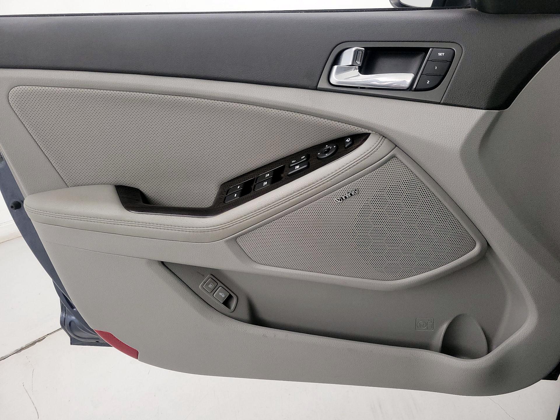 Thumbnail: 2015 Kia Optima - 12