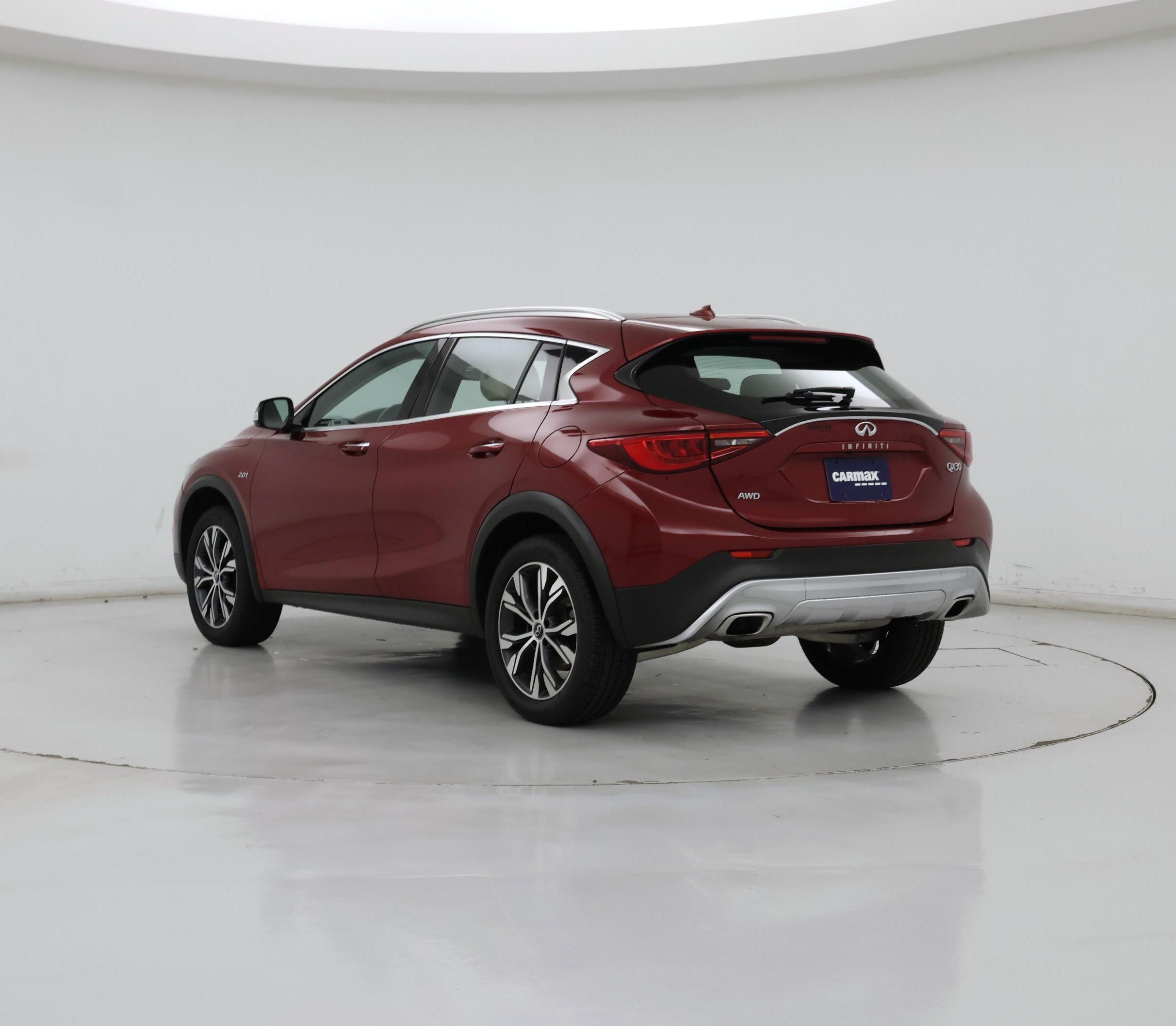 Thumbnail: 2017 INFINITI QX30 - 2