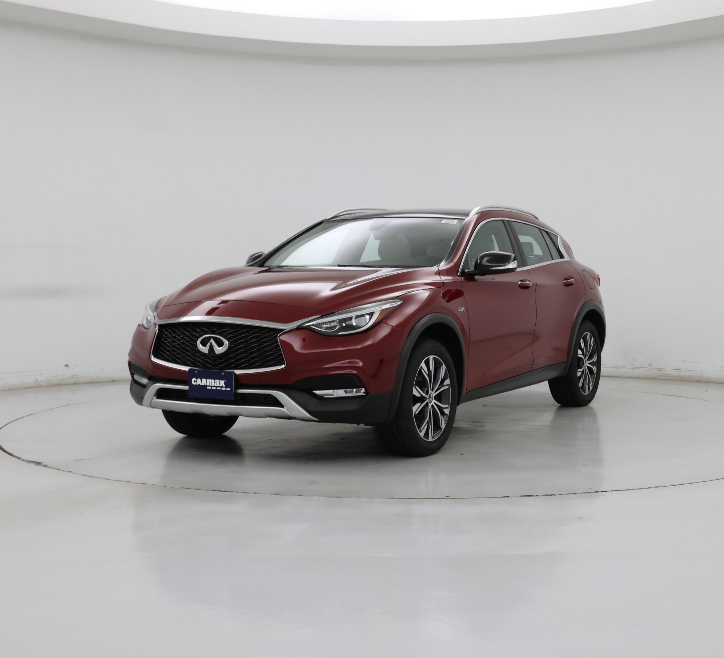 Thumbnail: 2017 INFINITI QX30 - 4