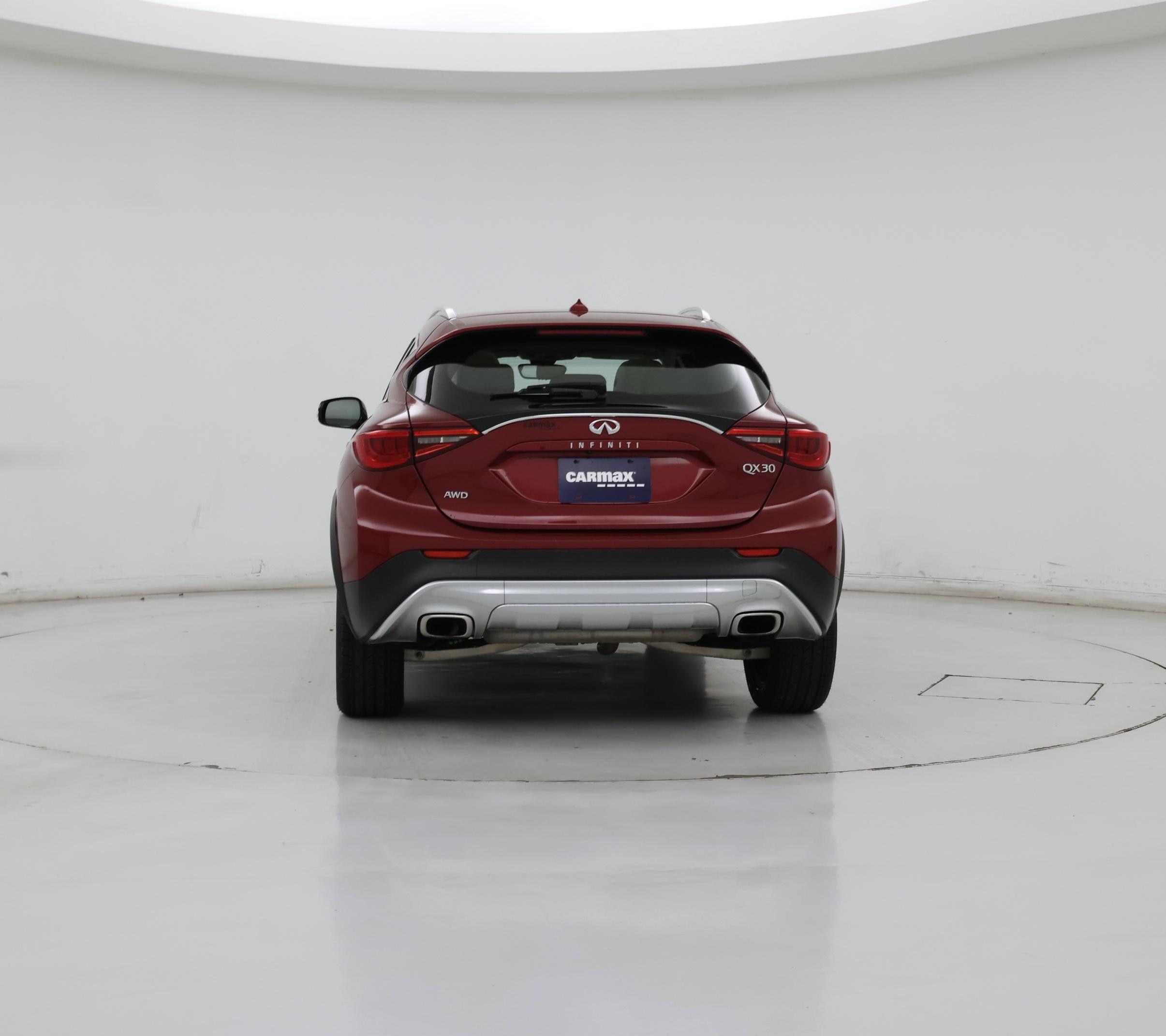 Thumbnail: 2017 INFINITI QX30 - 6
