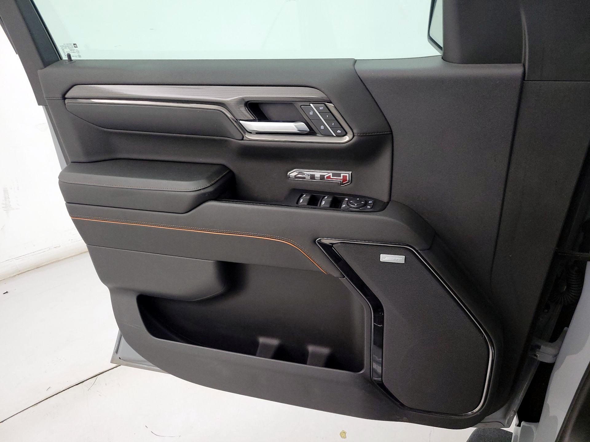 Thumbnail: 2024 GMC Sierra 1500 - 12