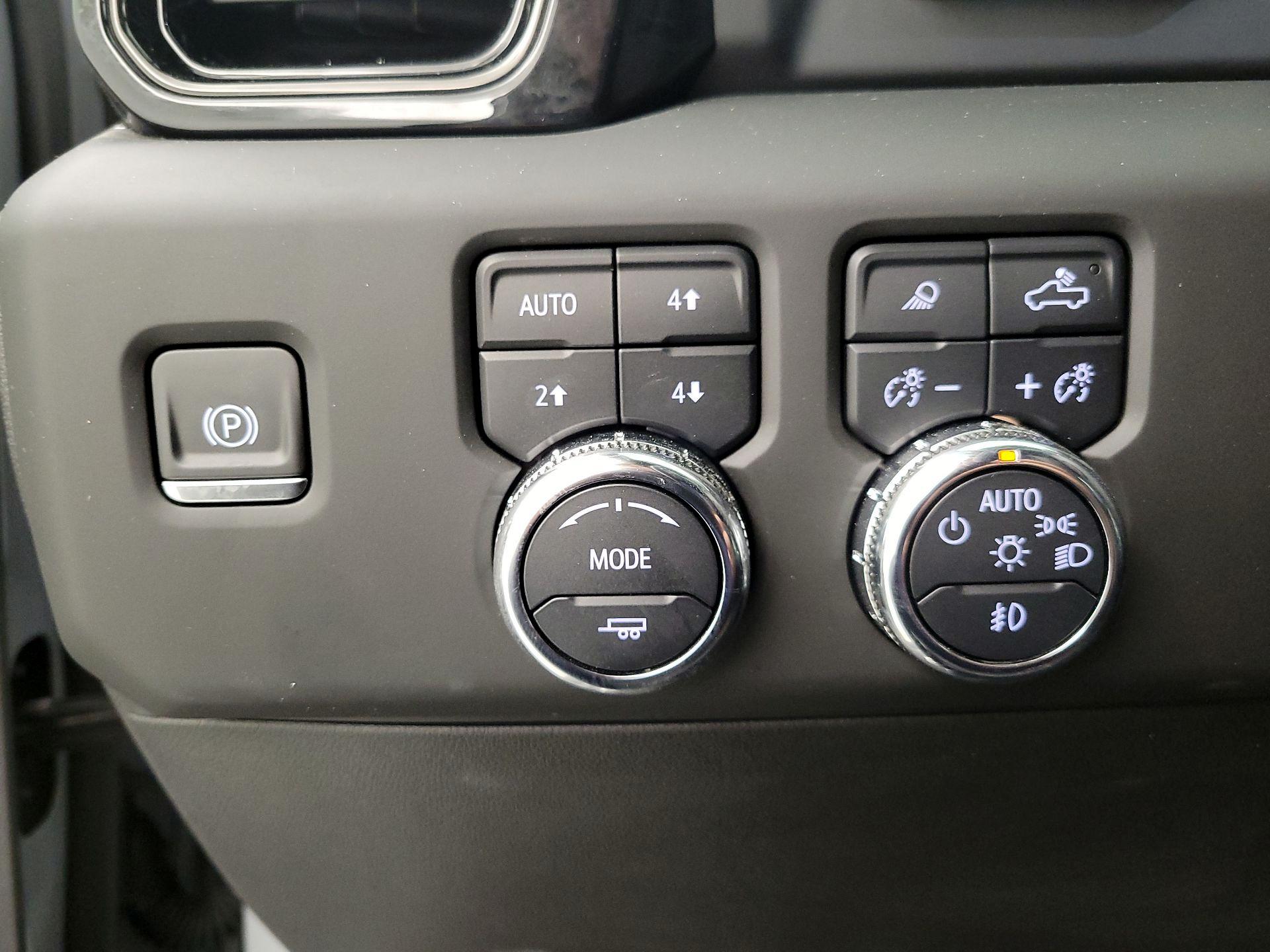 Thumbnail: 2024 GMC Sierra 1500 - 13