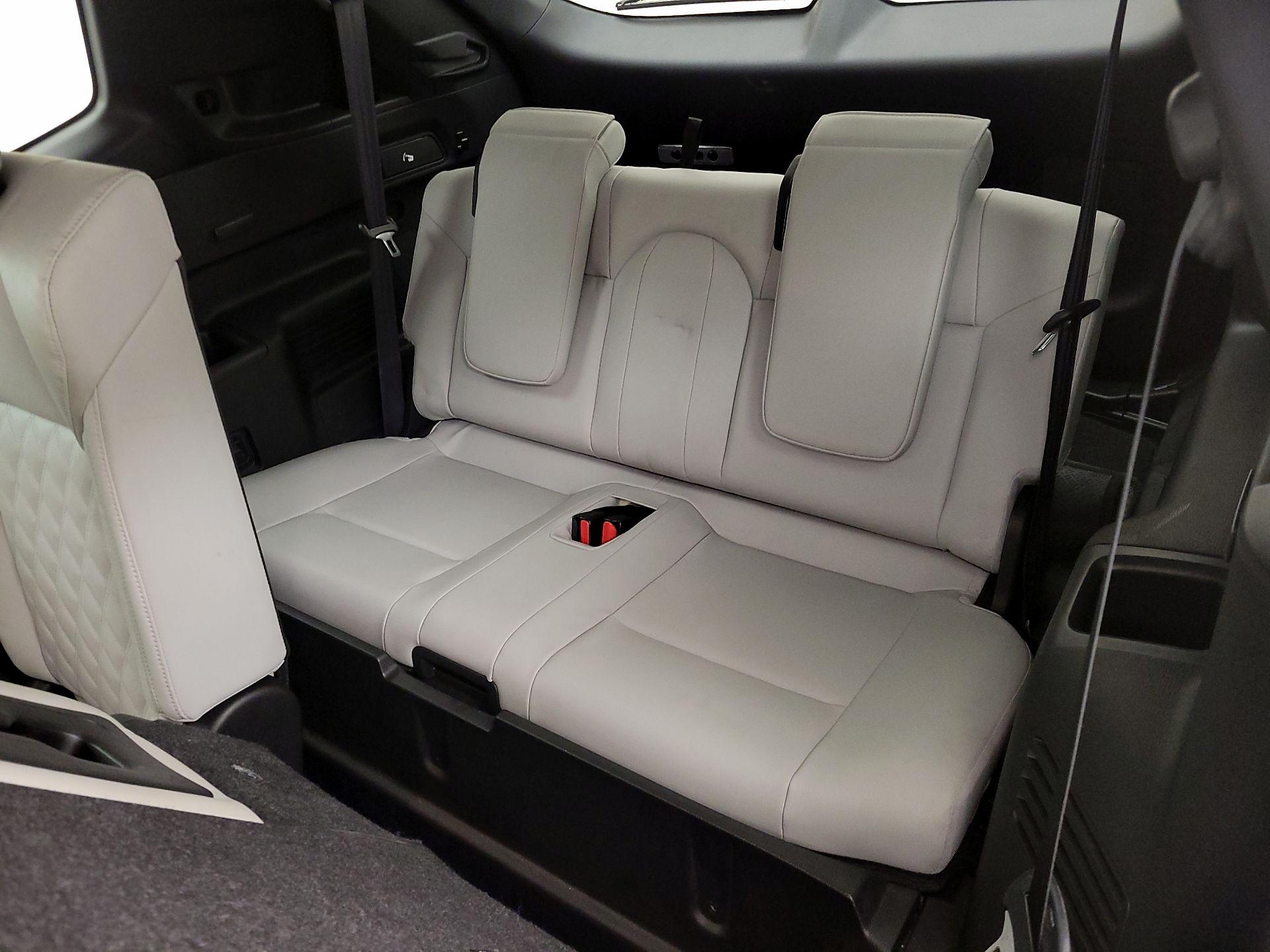 Thumbnail: 2023 Mitsubishi Outlander - 20