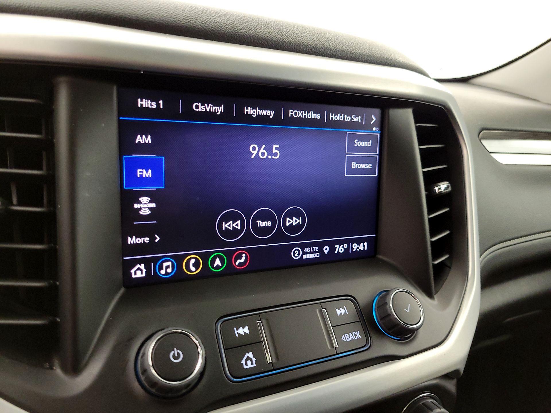 Thumbnail: 2023 GMC Acadia - 16