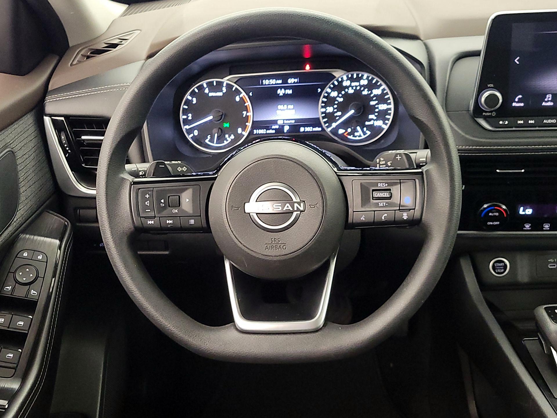 Thumbnail: 2022 Nissan Rogue - 10