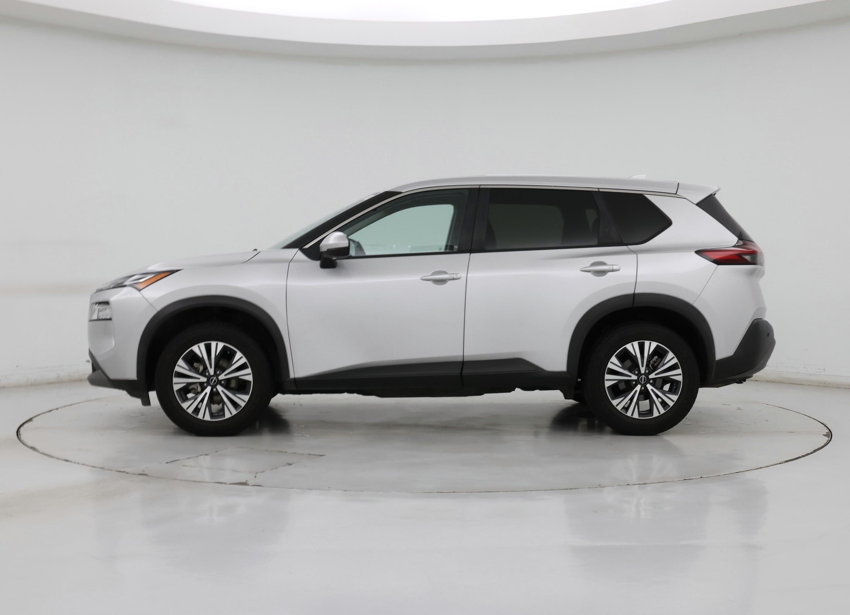 Thumbnail: 2022 Nissan Rogue - 3