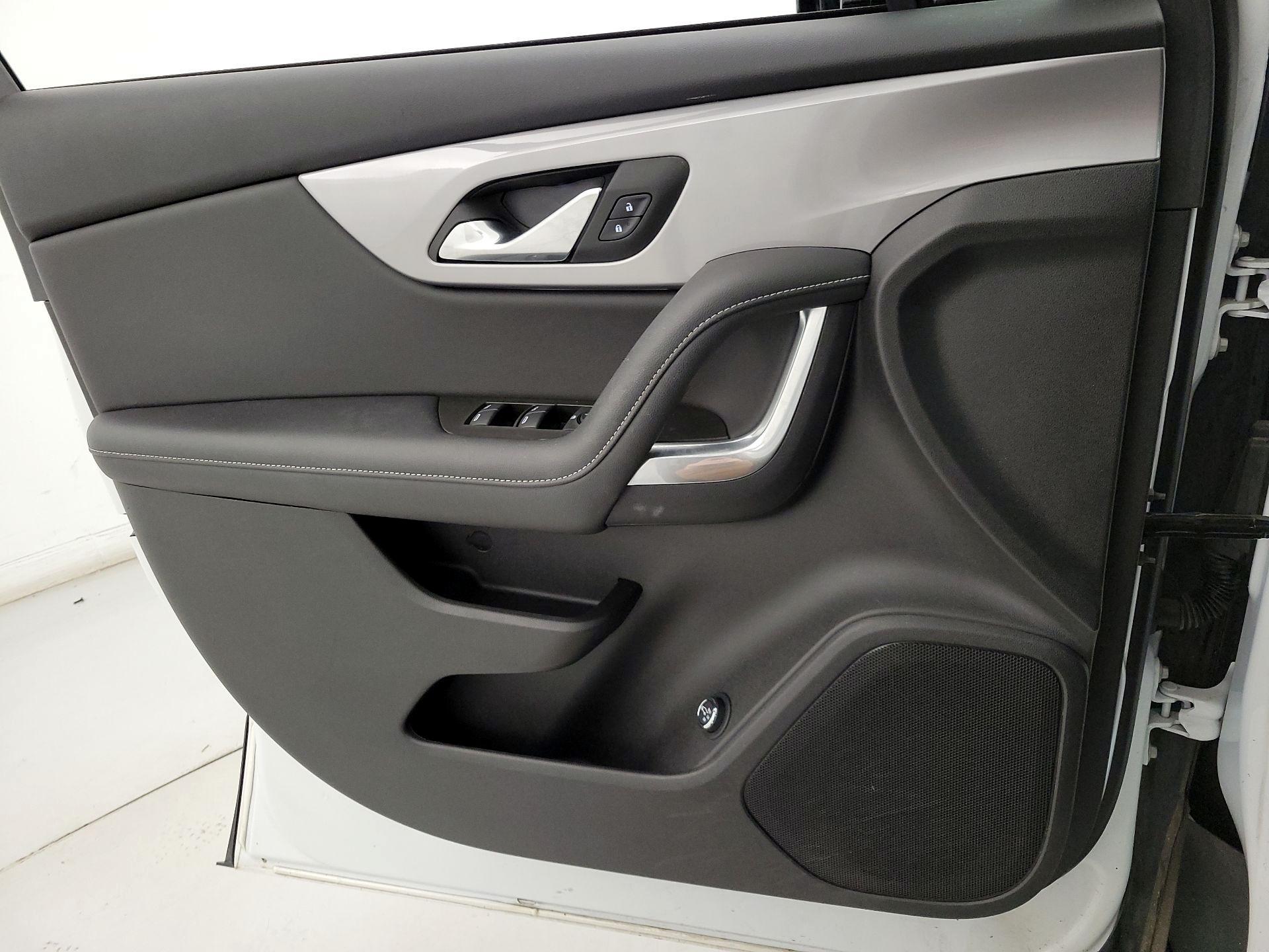 Thumbnail: 2023 Chevrolet Blazer - 12