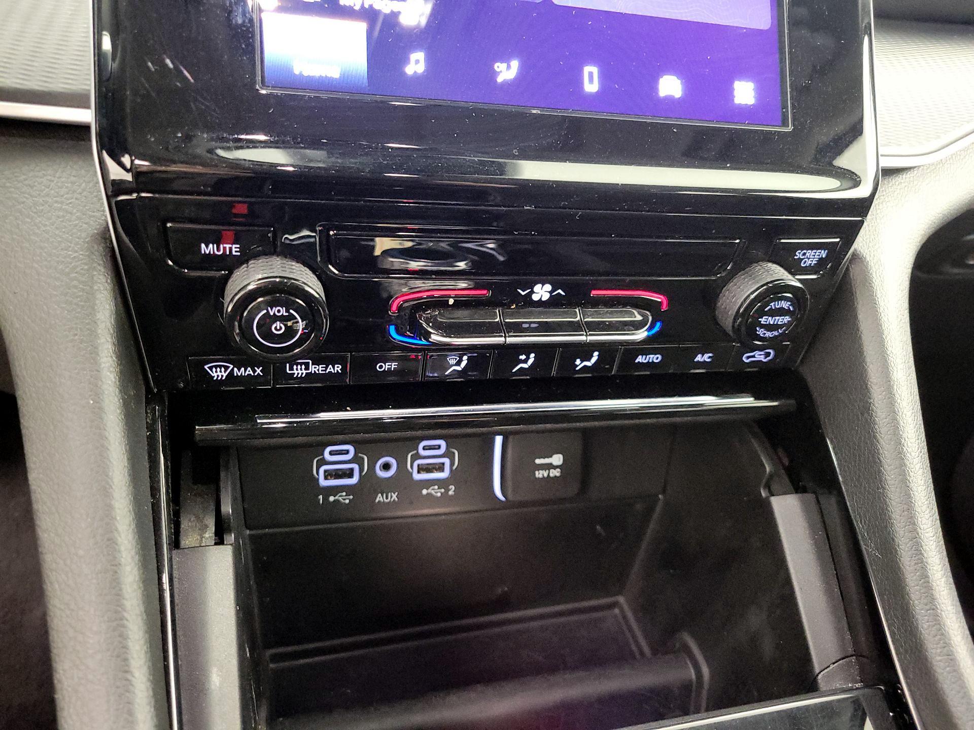 Thumbnail: 2023 Jeep Grand Cherokee - 16