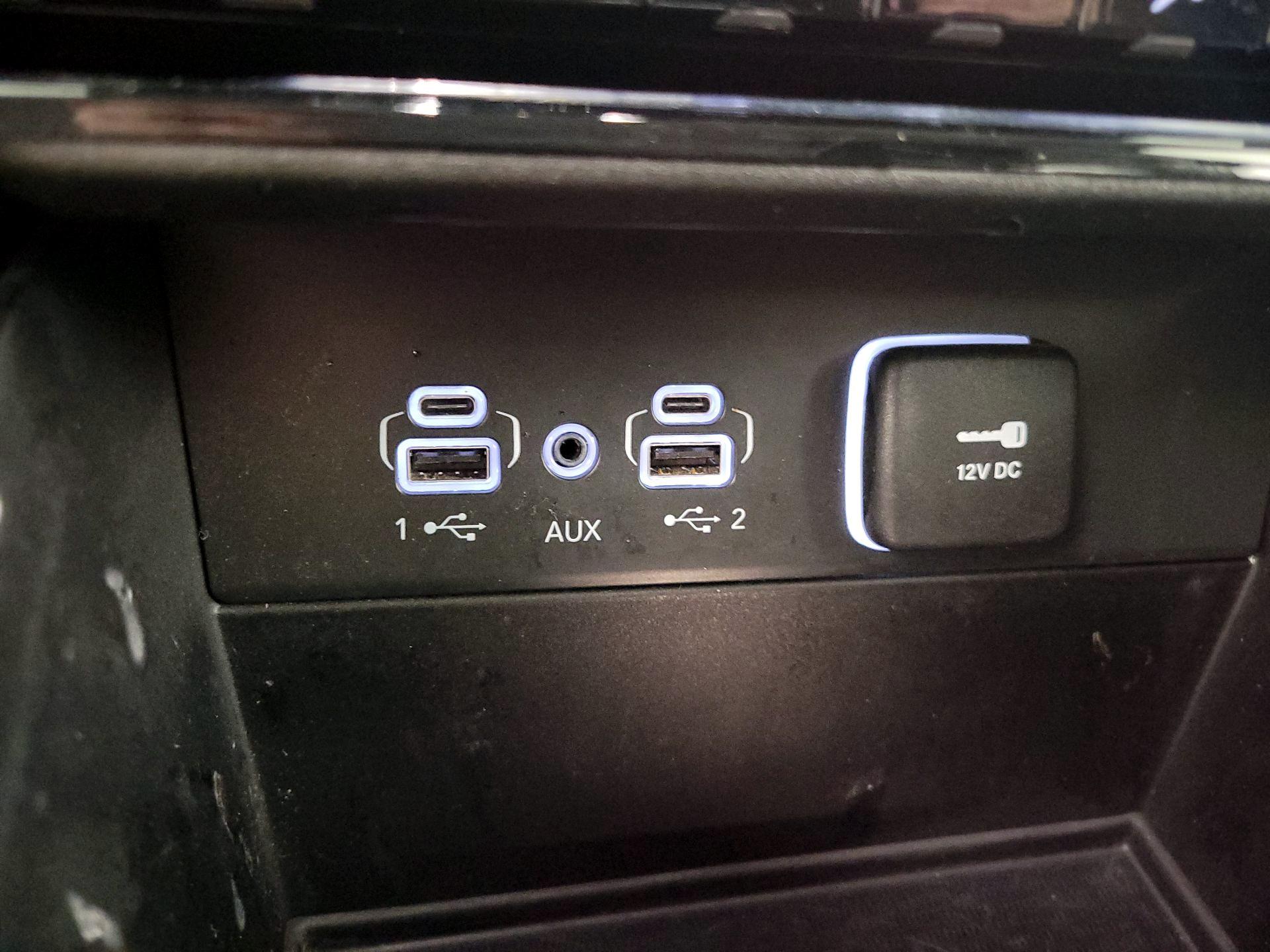 Thumbnail: 2023 Jeep Grand Cherokee - 18