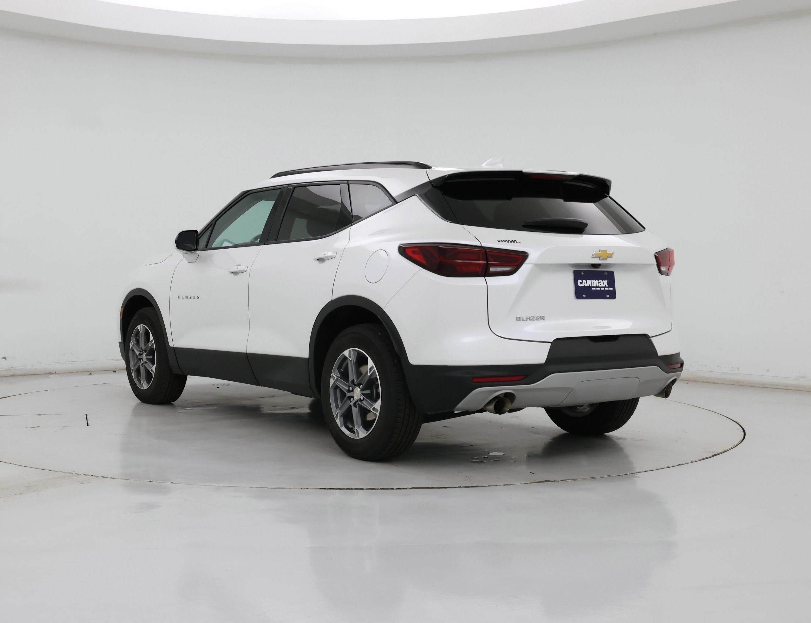 Thumbnail: 2023 Chevrolet Blazer - 2