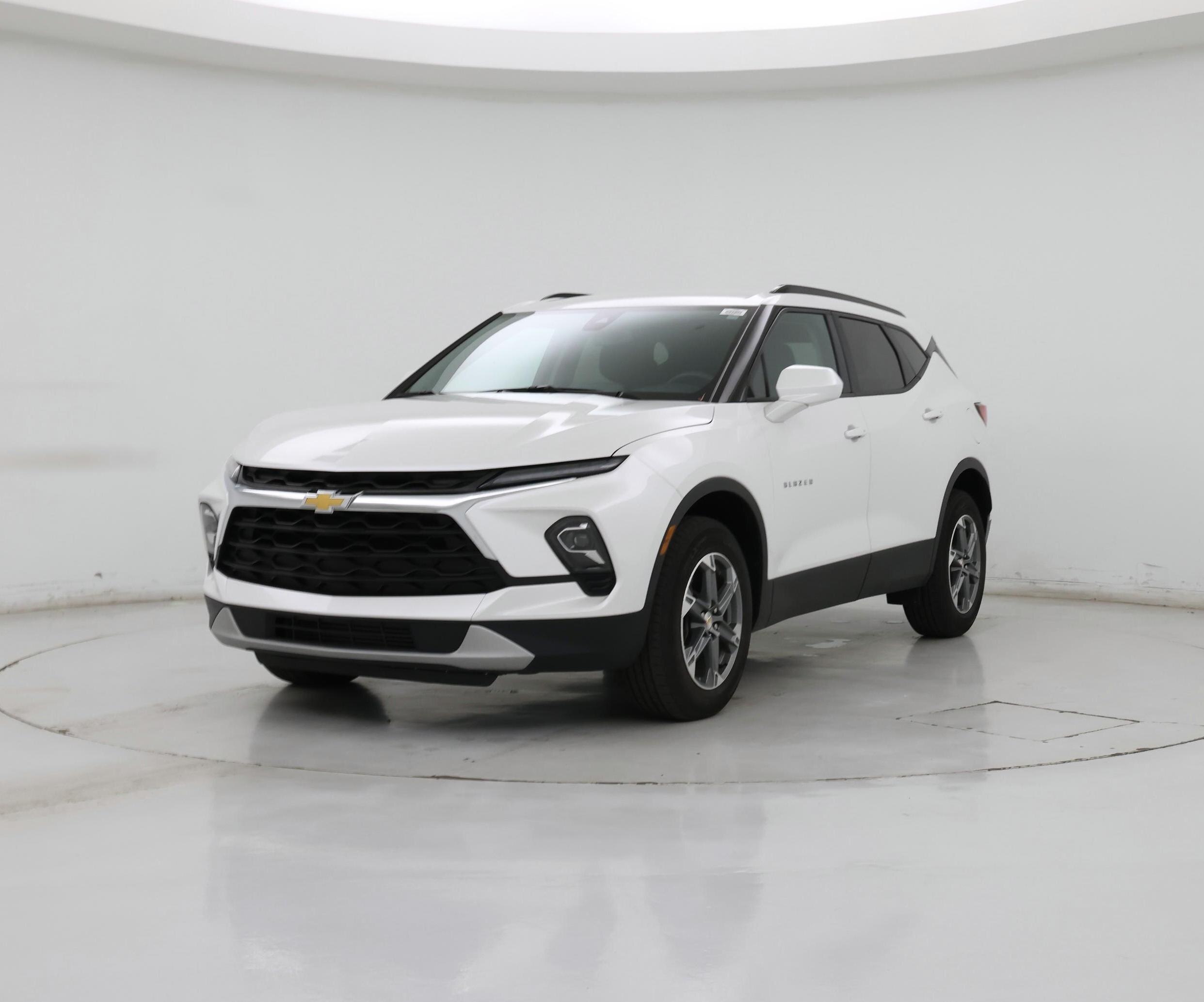 Thumbnail: 2023 Chevrolet Blazer - 4