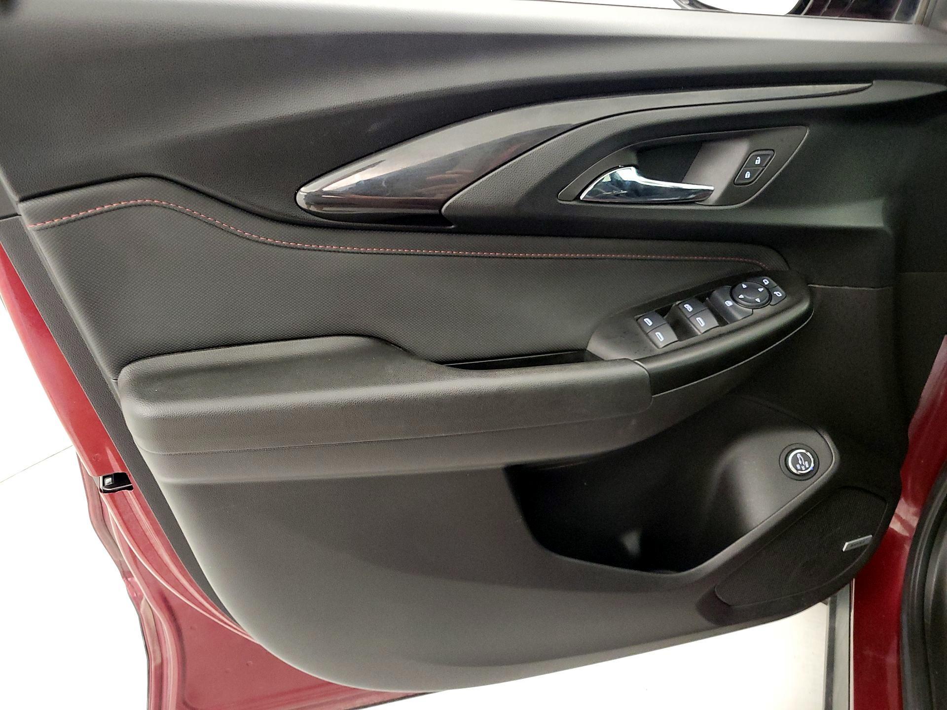 Thumbnail: 2023 Chevrolet TrailBlazer - 12