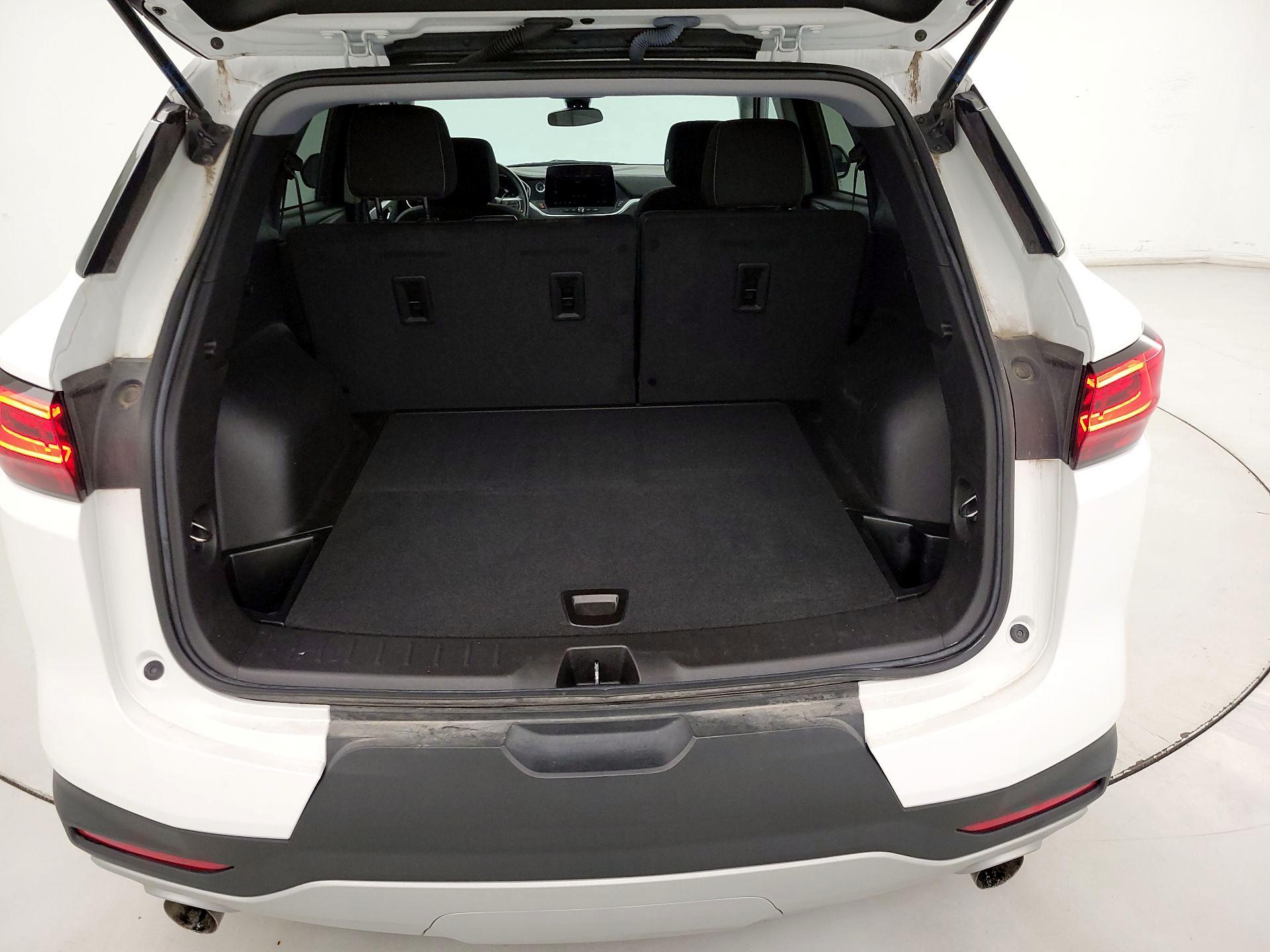 Thumbnail: 2023 Chevrolet Blazer - 20