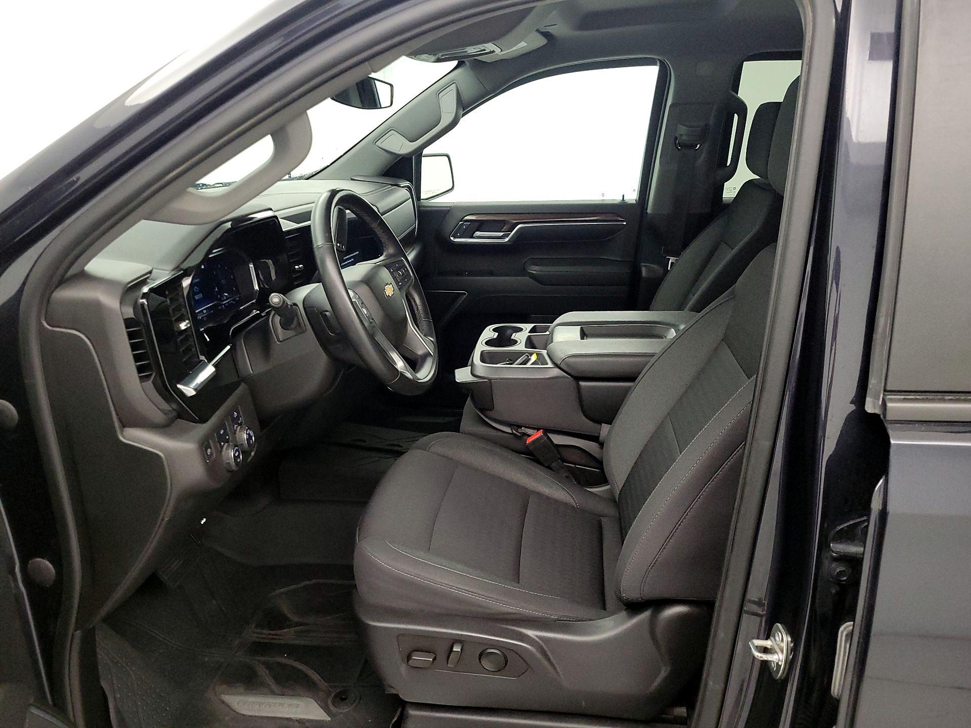 Thumbnail: 2023 Chevrolet Silverado 1500 - 11