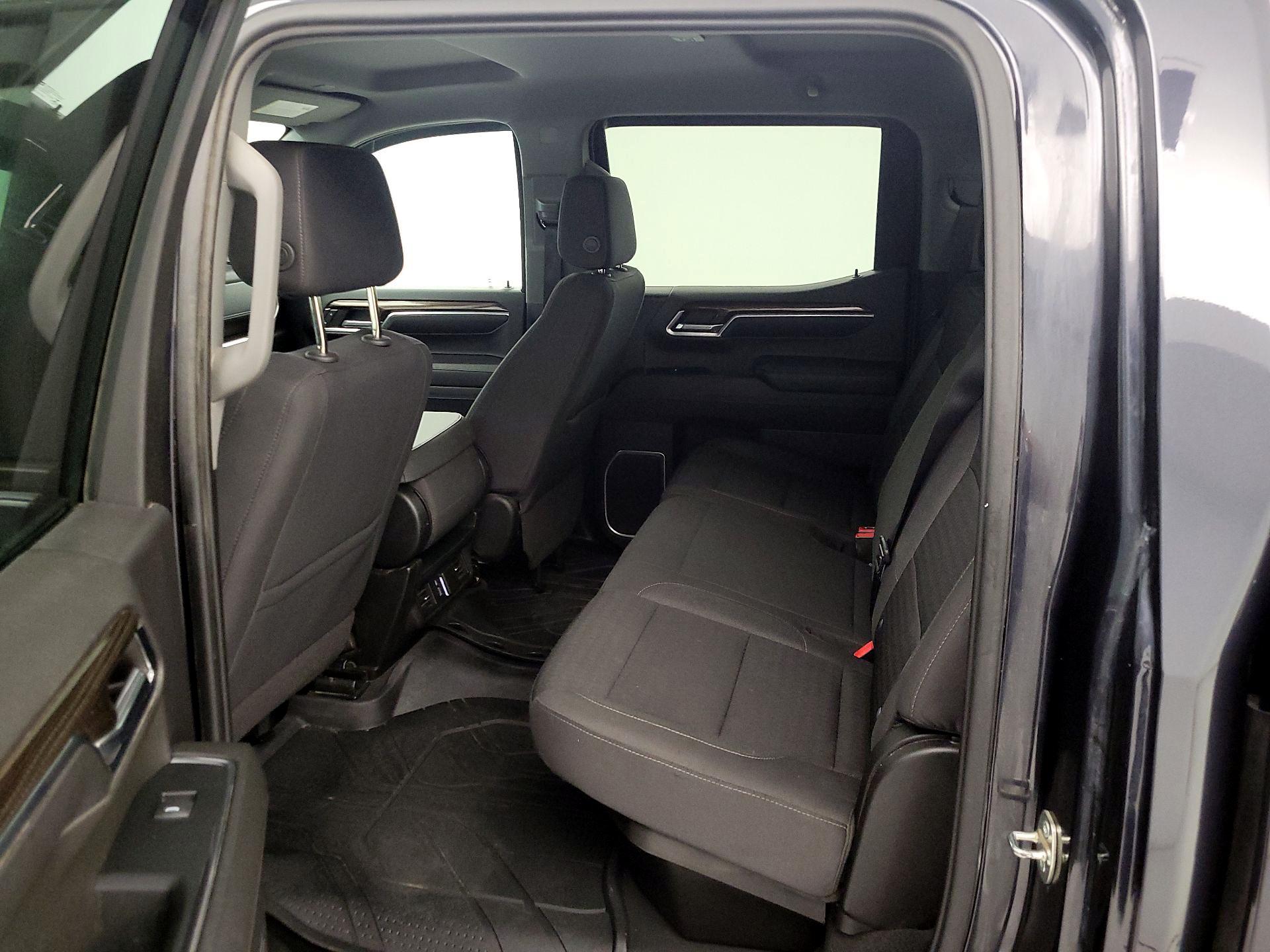 Thumbnail: 2023 Chevrolet Silverado 1500 - 19