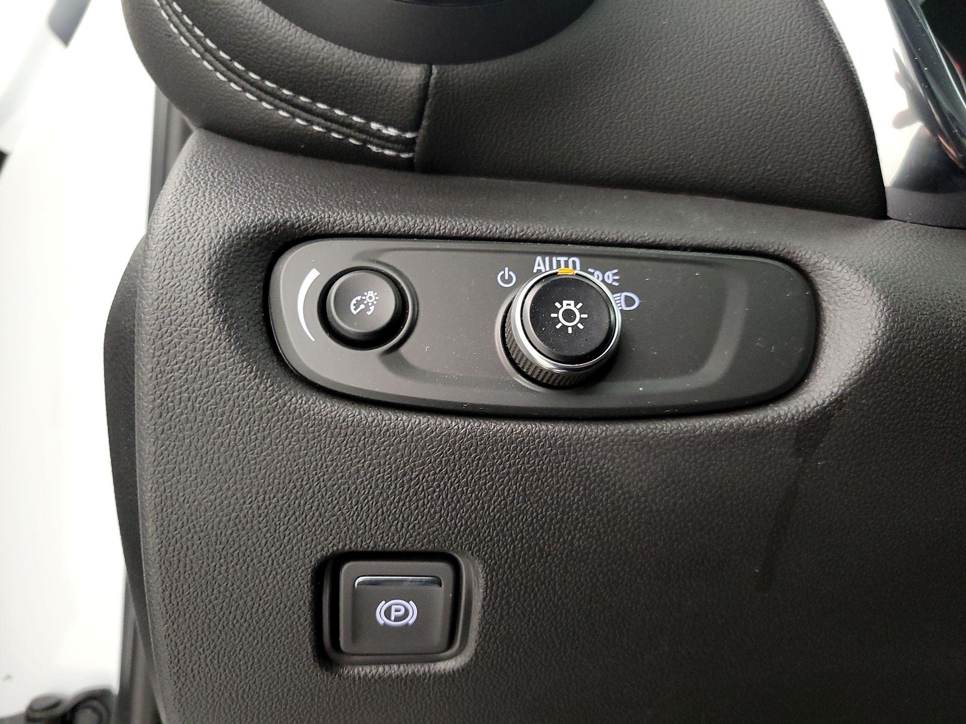 Thumbnail: 2023 Chevrolet Blazer - 13