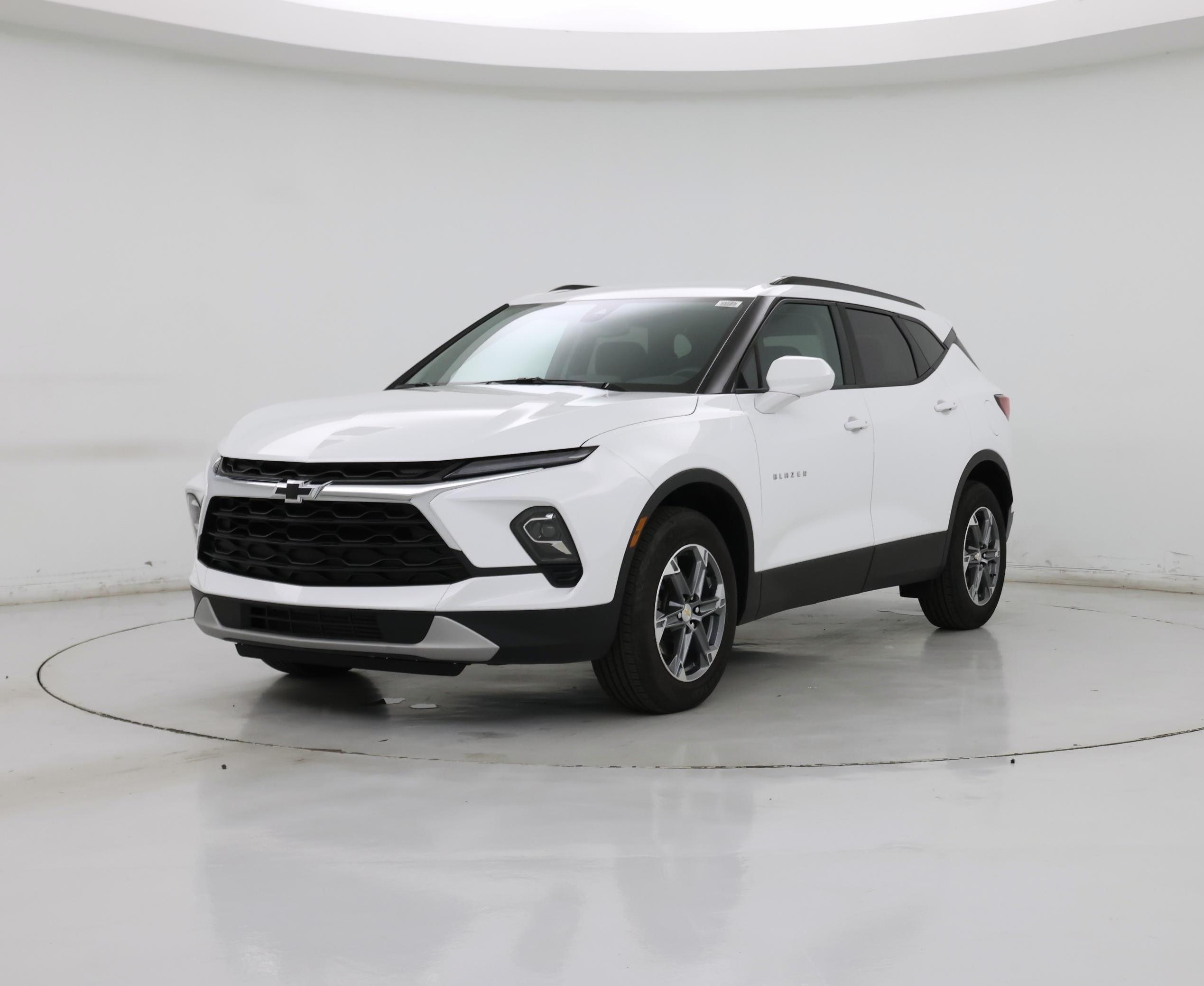 Thumbnail: 2023 Chevrolet Blazer - 4