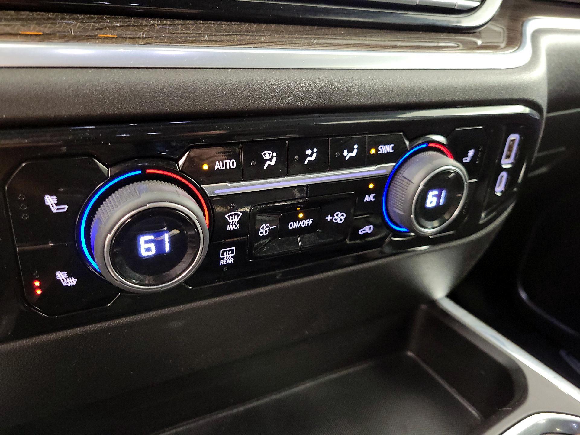 Thumbnail: 2022 Chevrolet Silverado 1500 - 16