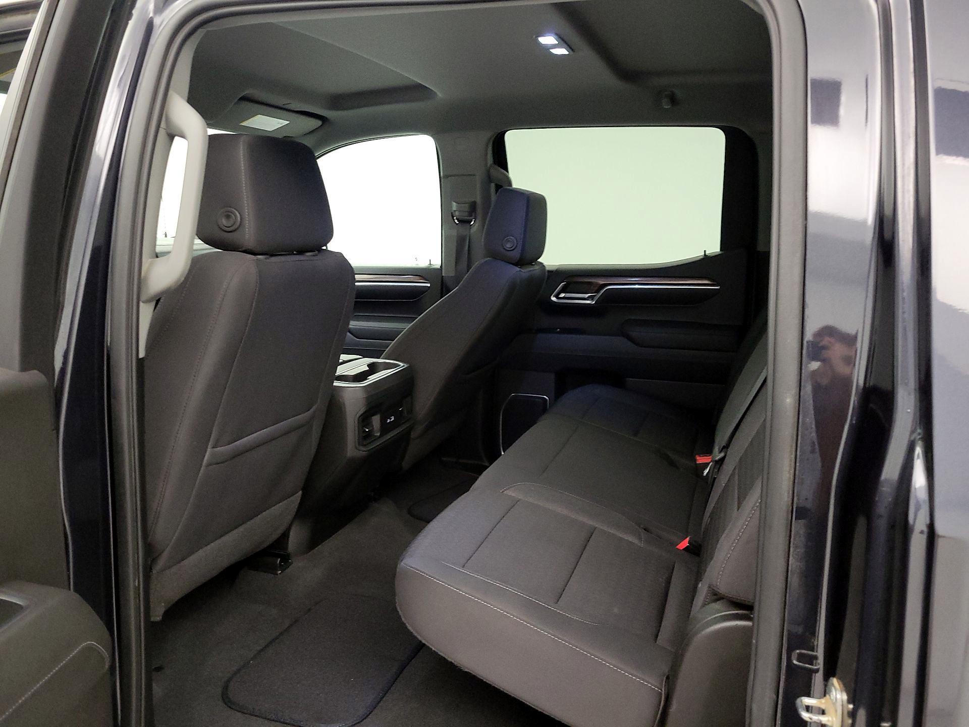 Thumbnail: 2022 Chevrolet Silverado 1500 - 19