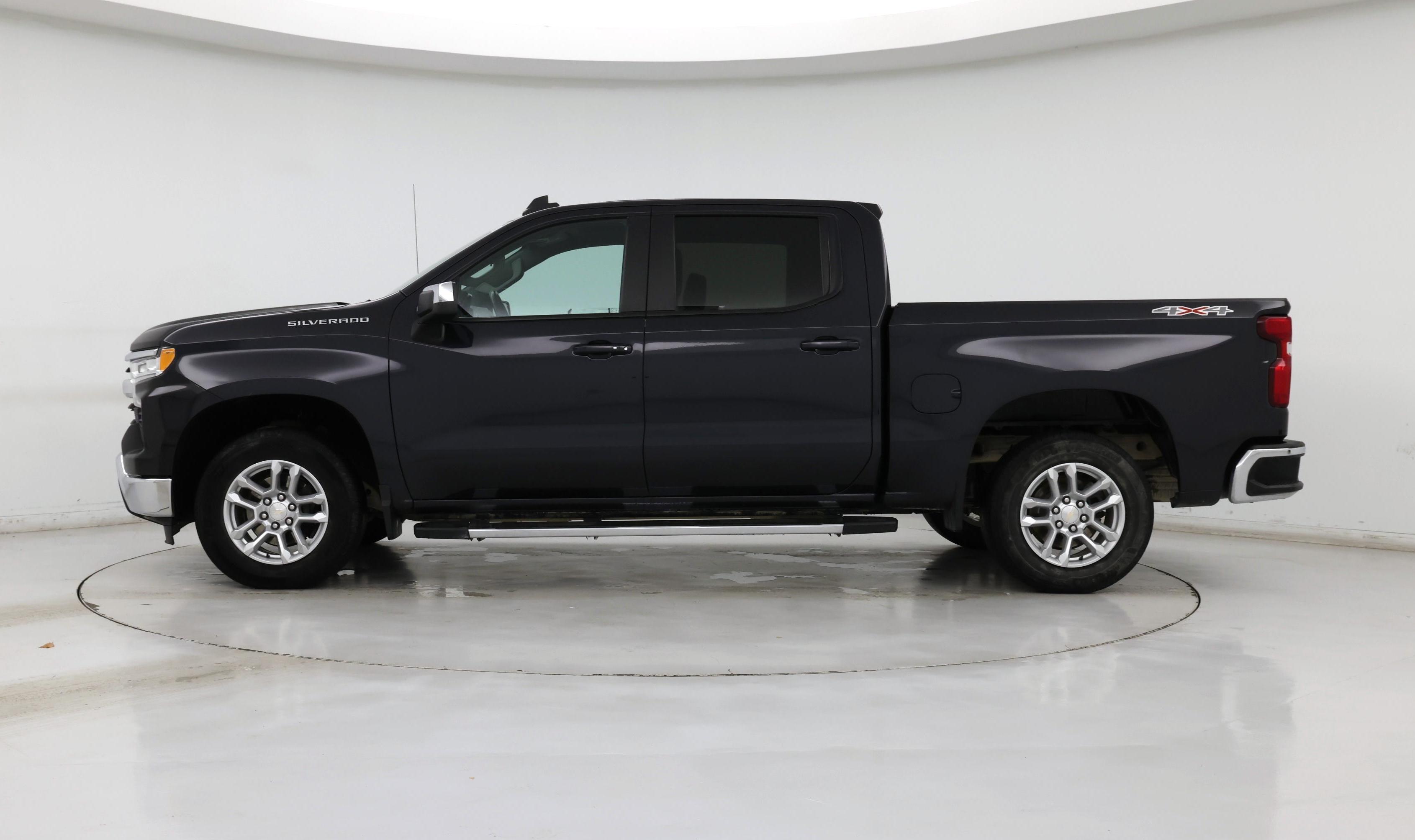 Thumbnail: 2022 Chevrolet Silverado 1500 - 3