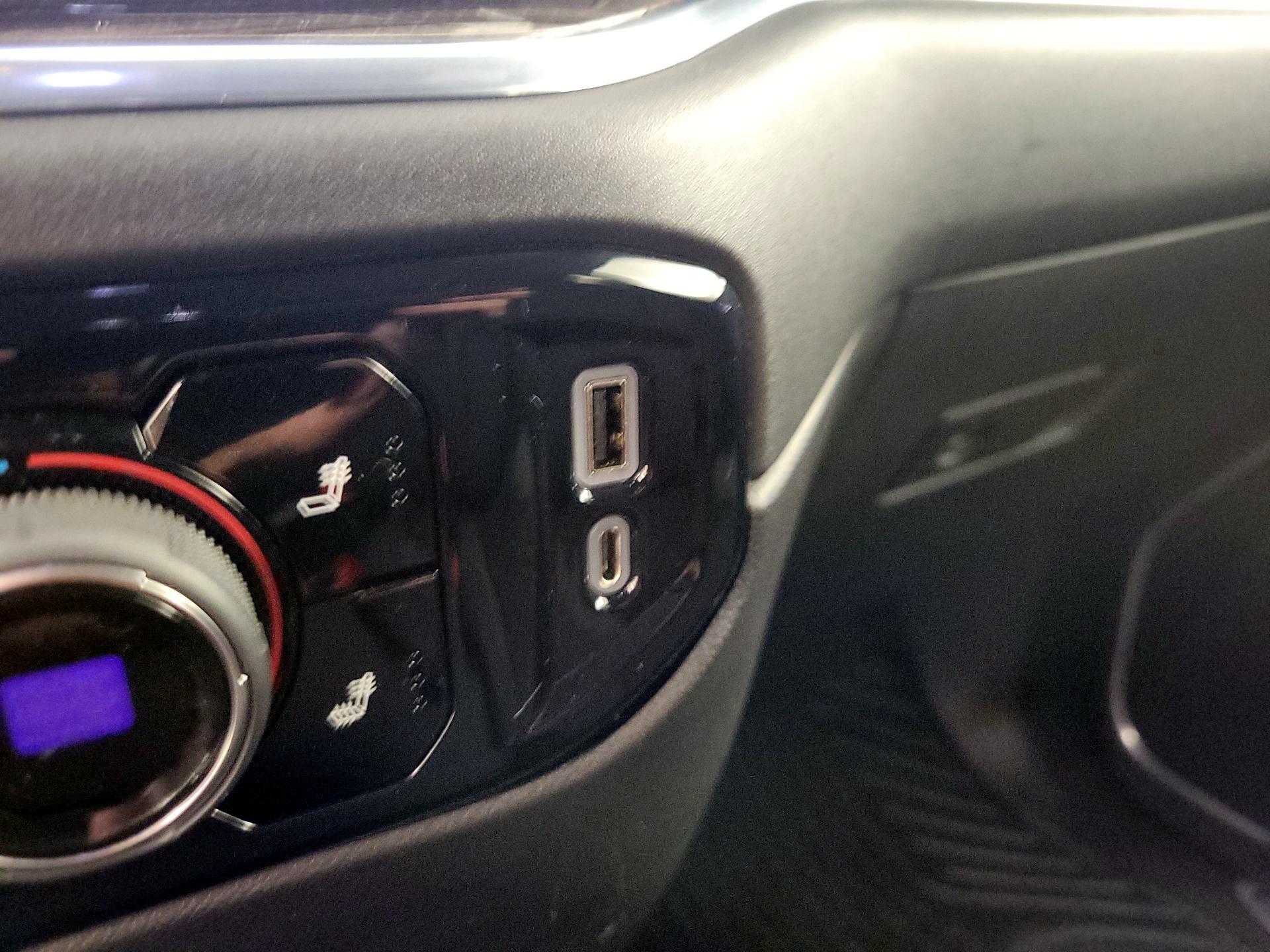 Thumbnail: 2022 Chevrolet Silverado 1500 - 18