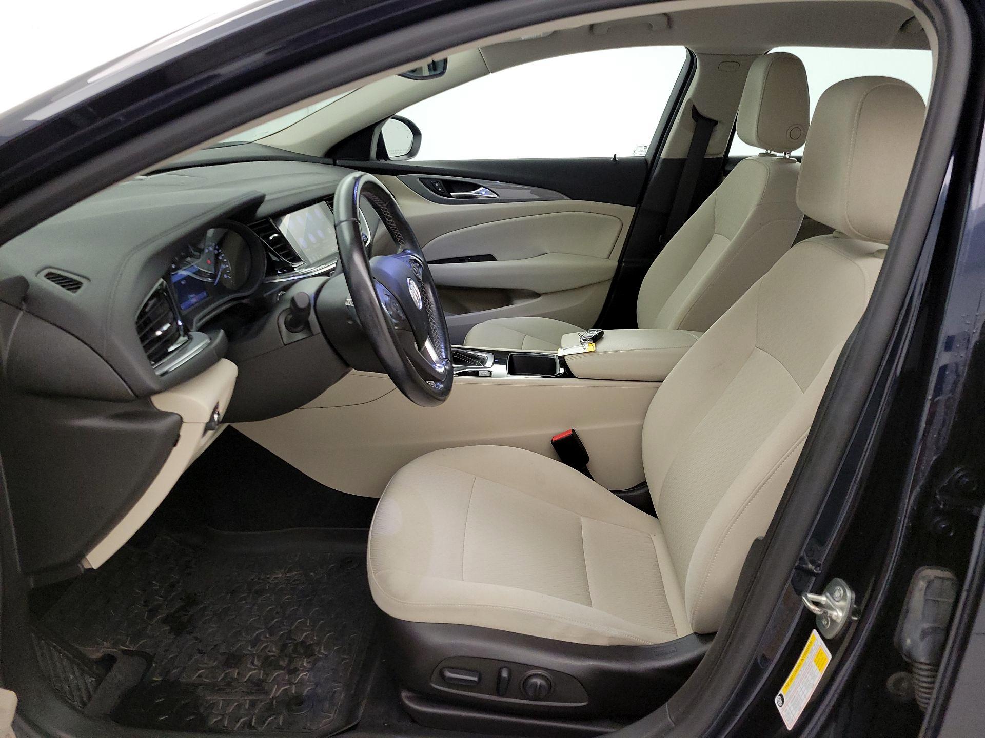 Thumbnail: 2019 Buick Regal - 11