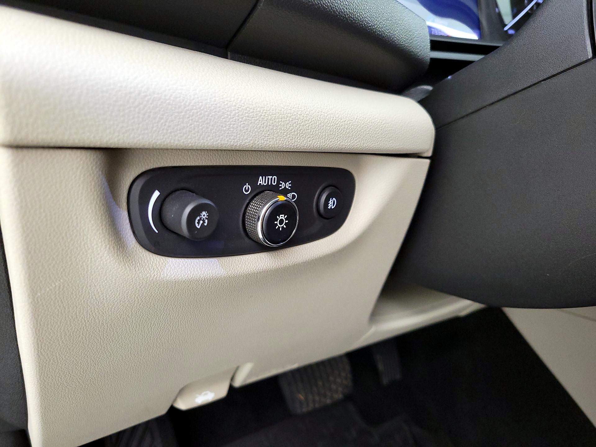 Thumbnail: 2019 Buick Regal - 13