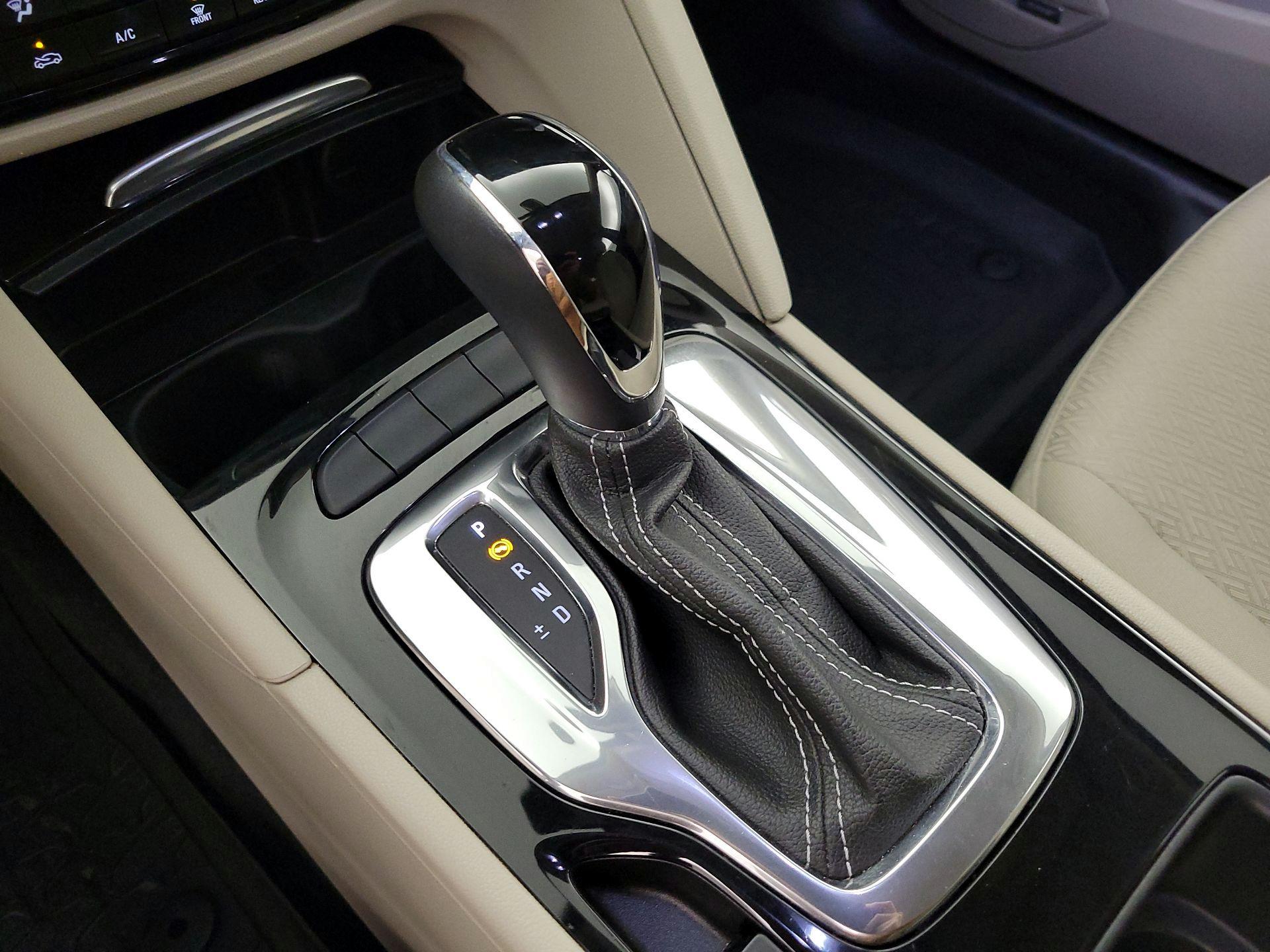 Thumbnail: 2019 Buick Regal - 18