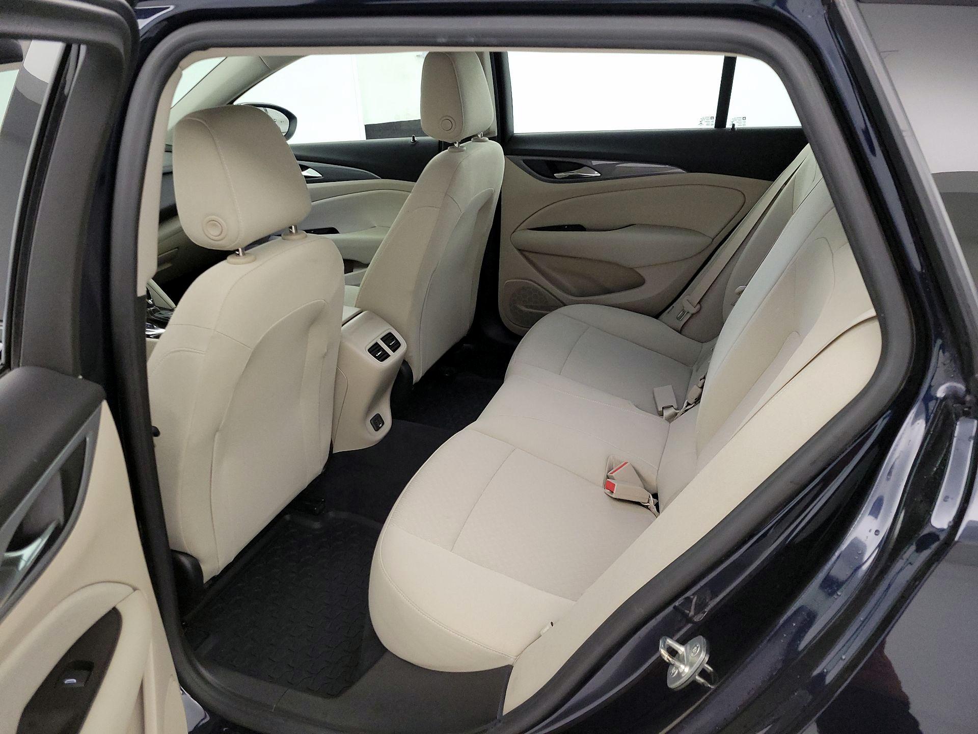 Thumbnail: 2019 Buick Regal - 20