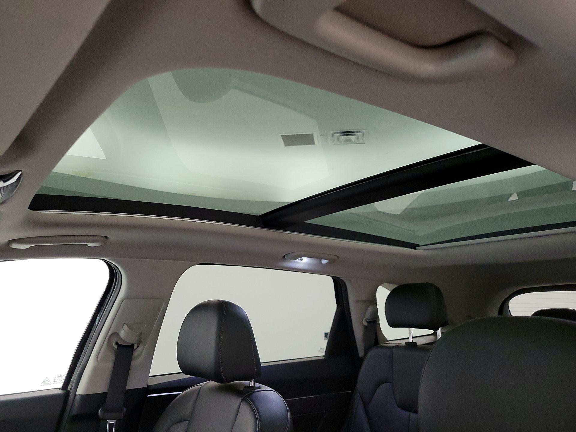 Thumbnail: 2022 Kia Sorento - 20