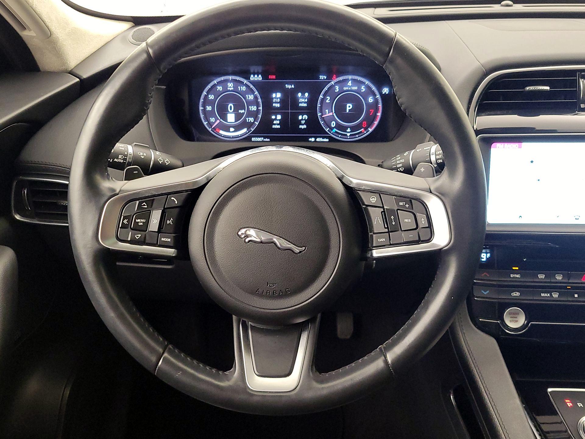 Thumbnail: 2020 Jaguar F-Pace - 10