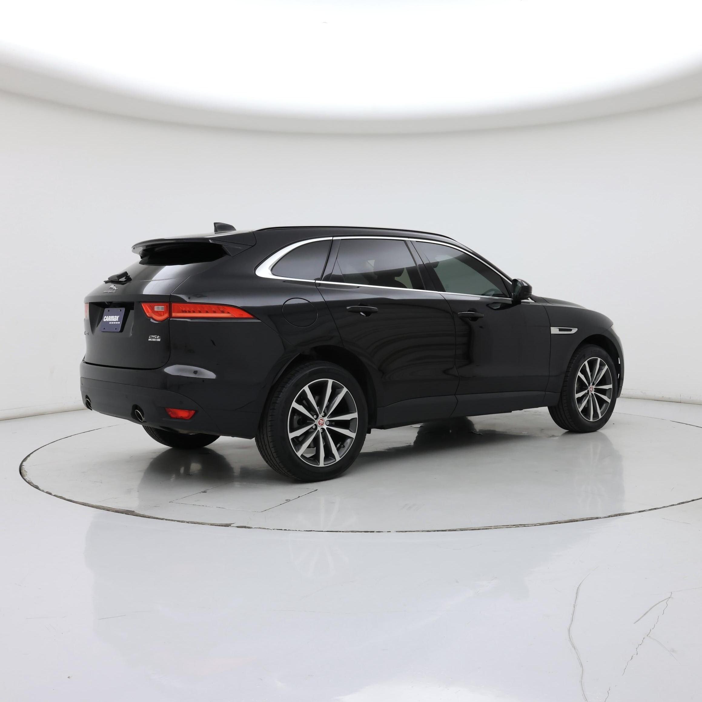 Thumbnail: 2020 Jaguar F-Pace - 8