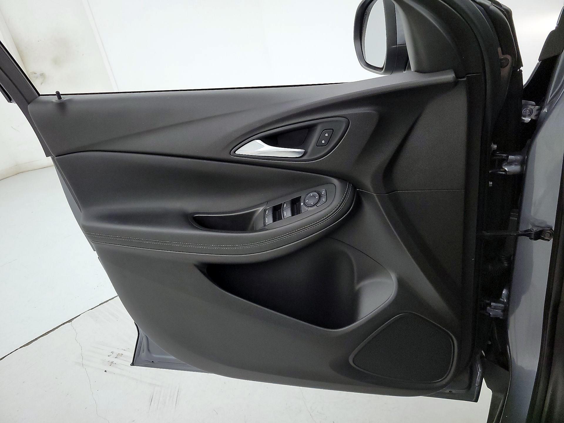 Thumbnail: 2021 Buick Encore GX - 12