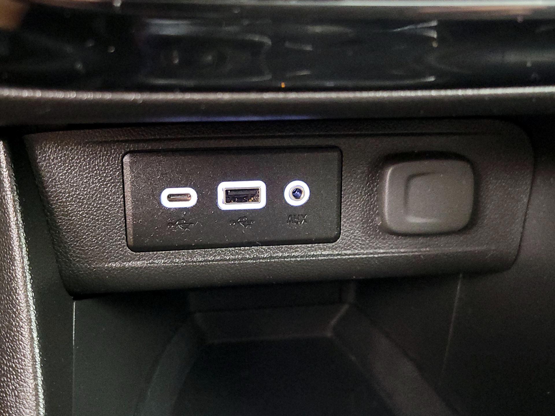 Thumbnail: 2021 Buick Encore GX - 18