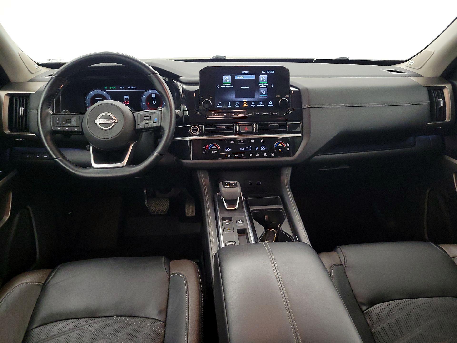 Thumbnail: 2023 Nissan Pathfinder - 9