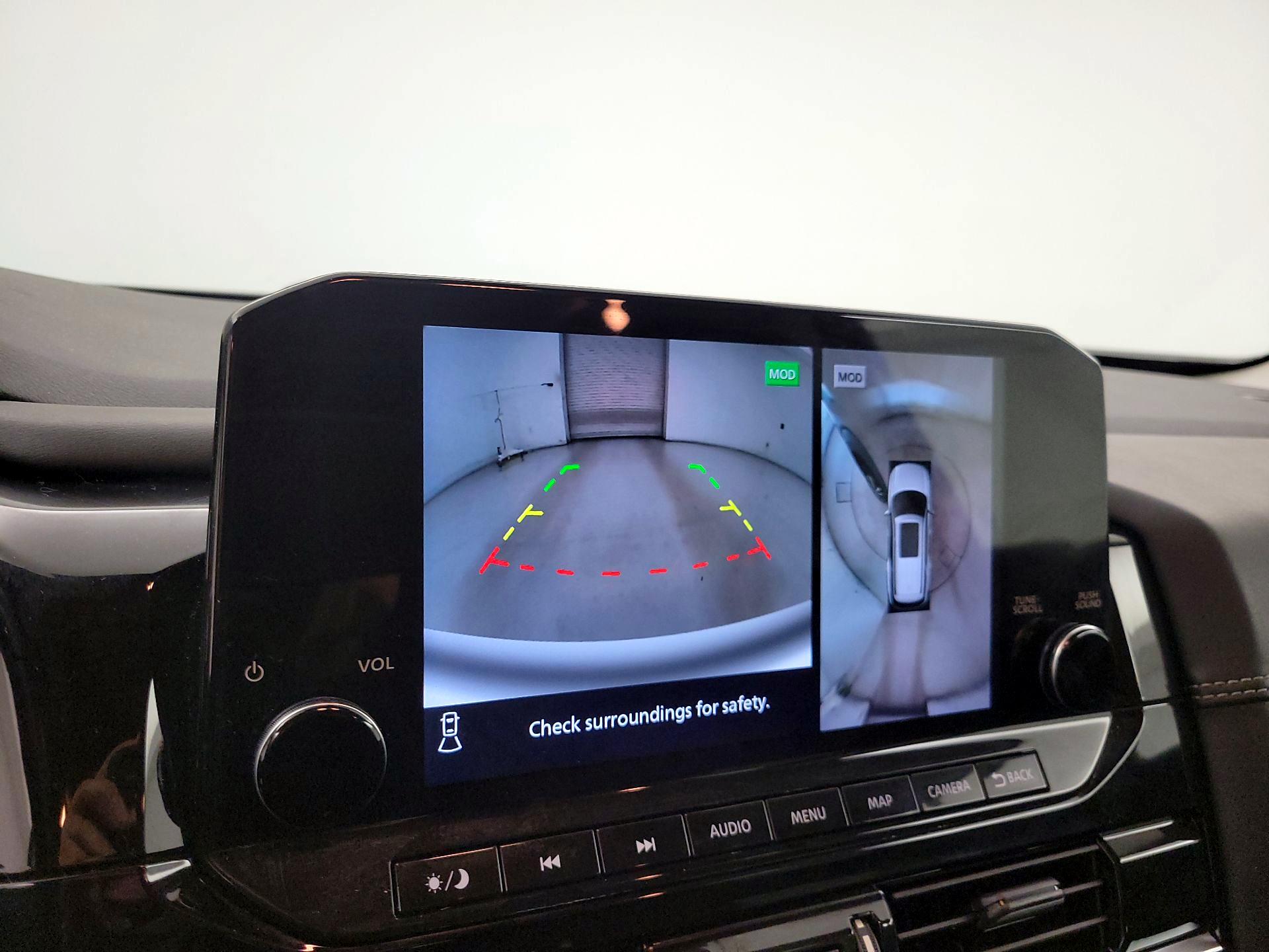 Thumbnail: 2023 Nissan Pathfinder - 15