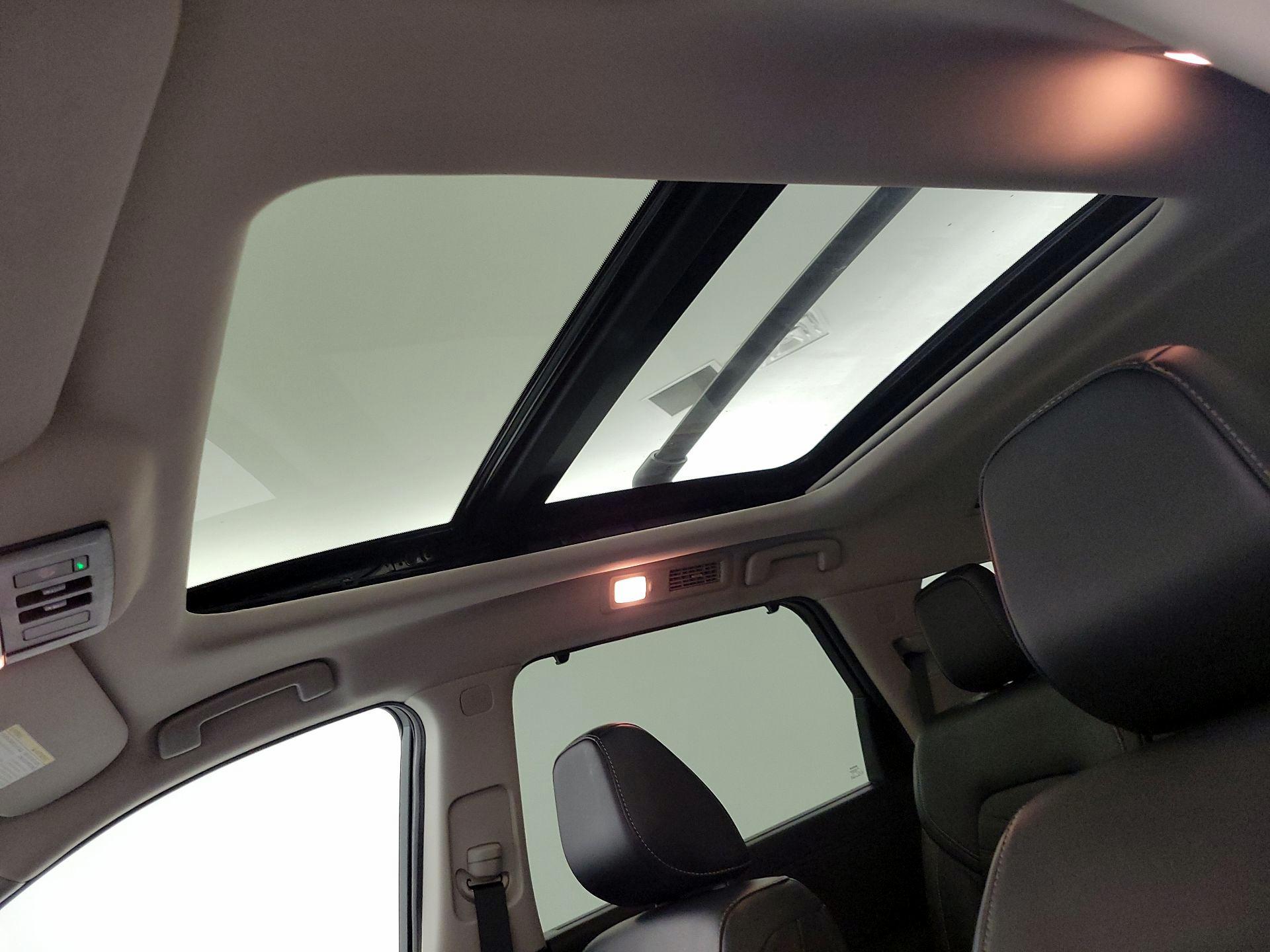 Thumbnail: 2023 Nissan Pathfinder - 20