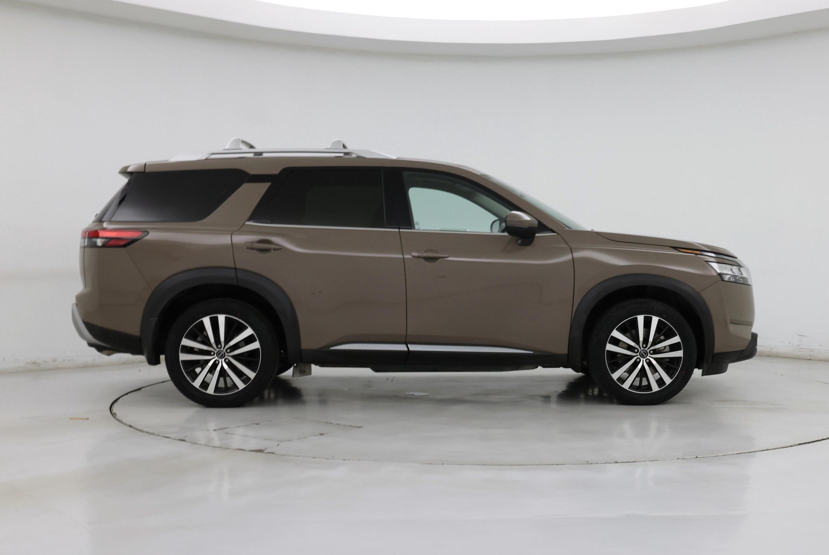 Thumbnail: 2023 Nissan Pathfinder - 7