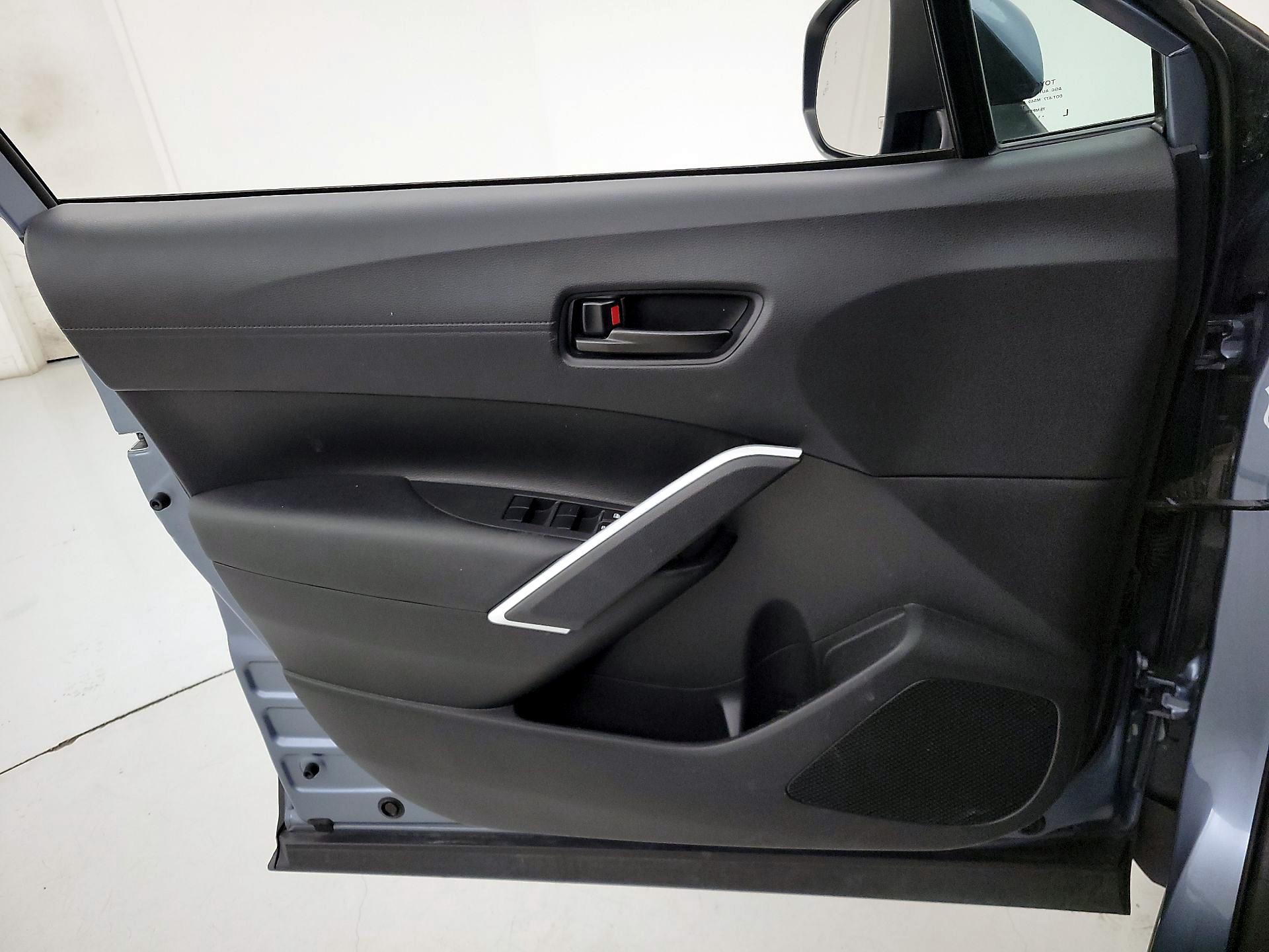 Thumbnail: 2024 Toyota Corolla Cross - 12