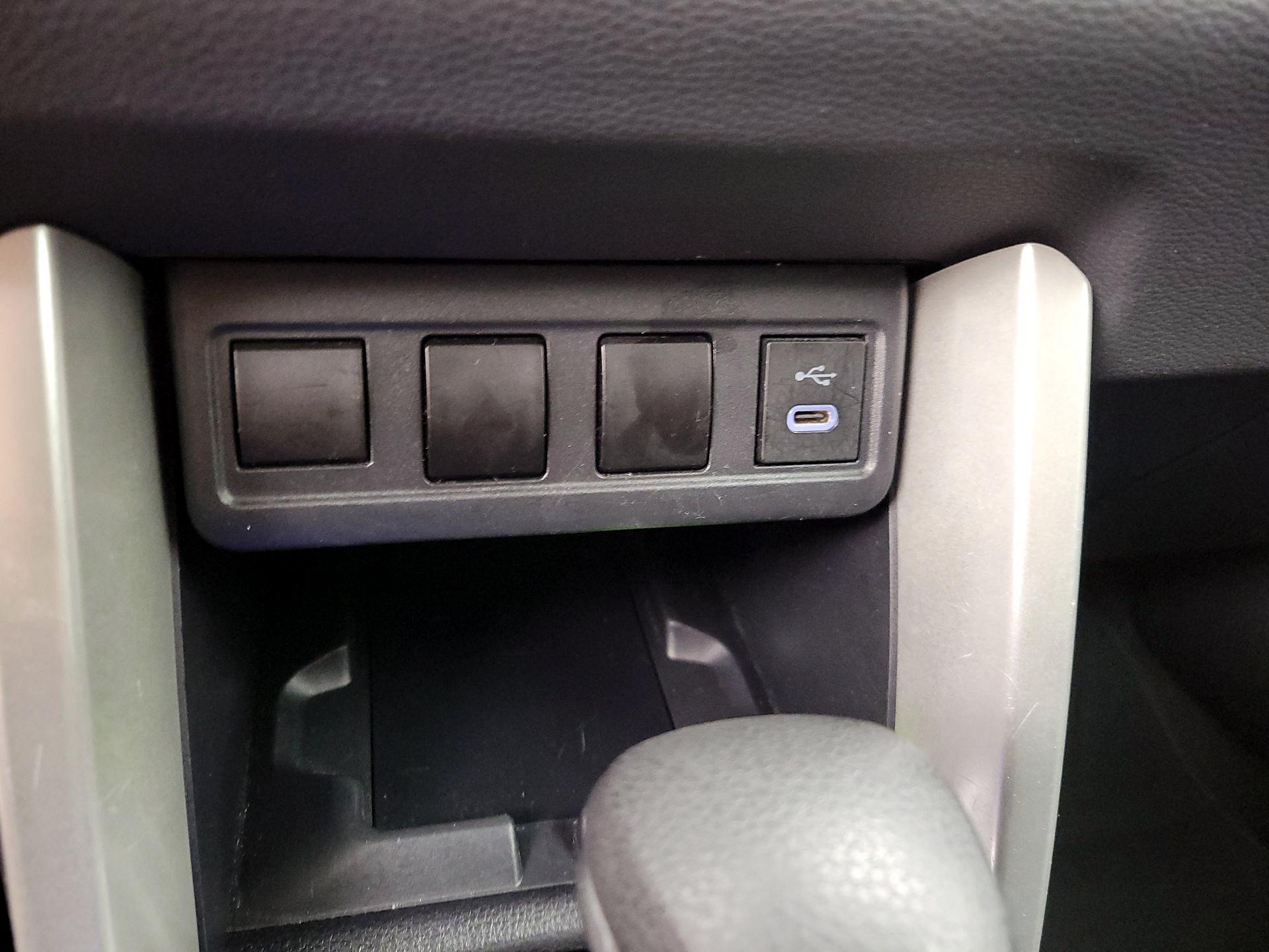 Thumbnail: 2024 Toyota Corolla Cross - 18