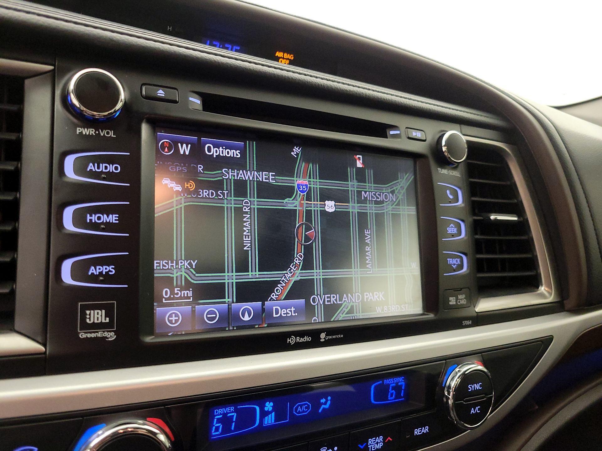 Thumbnail: 2015 Toyota Highlander - 14