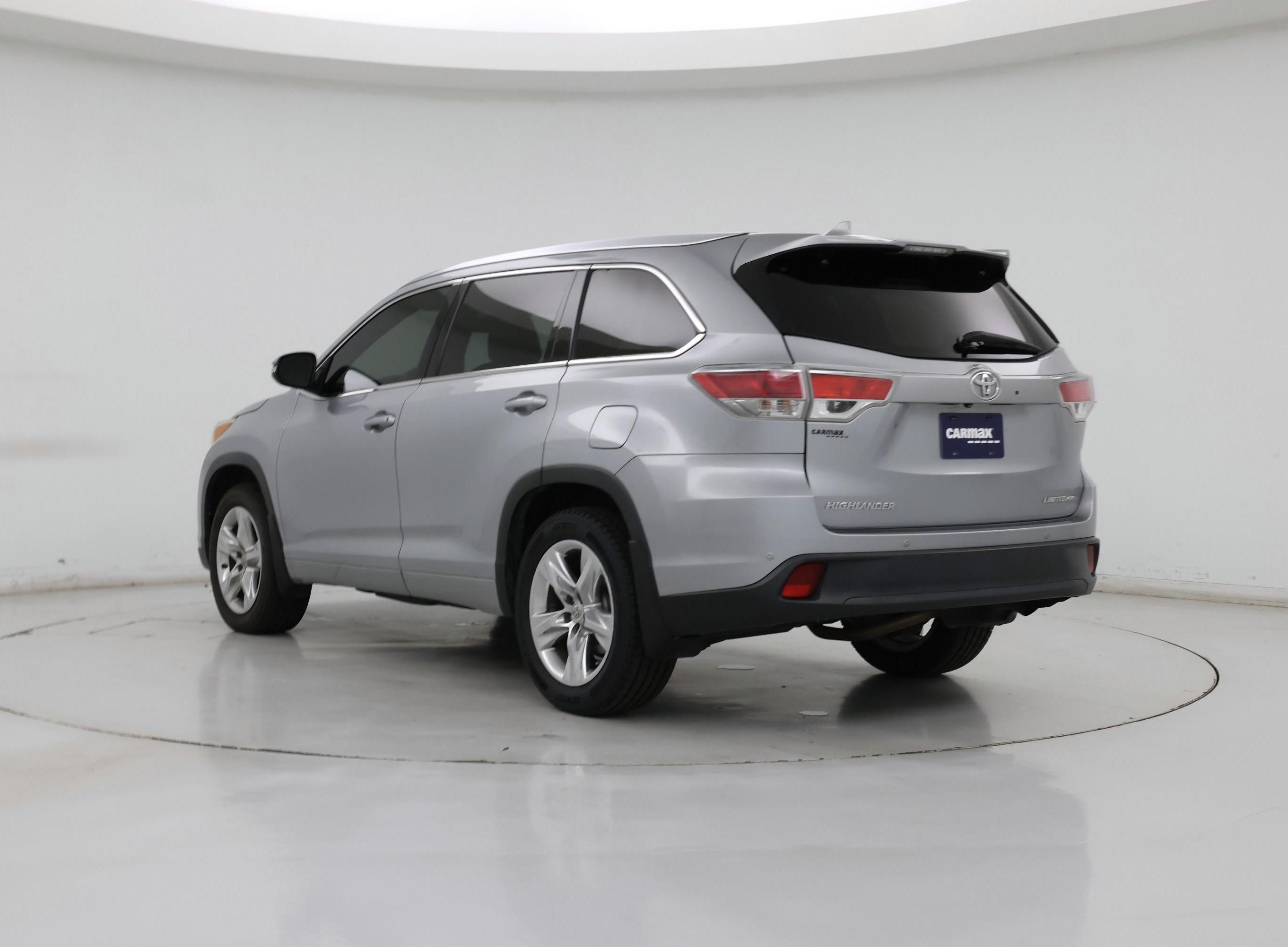 Thumbnail: 2015 Toyota Highlander - 2