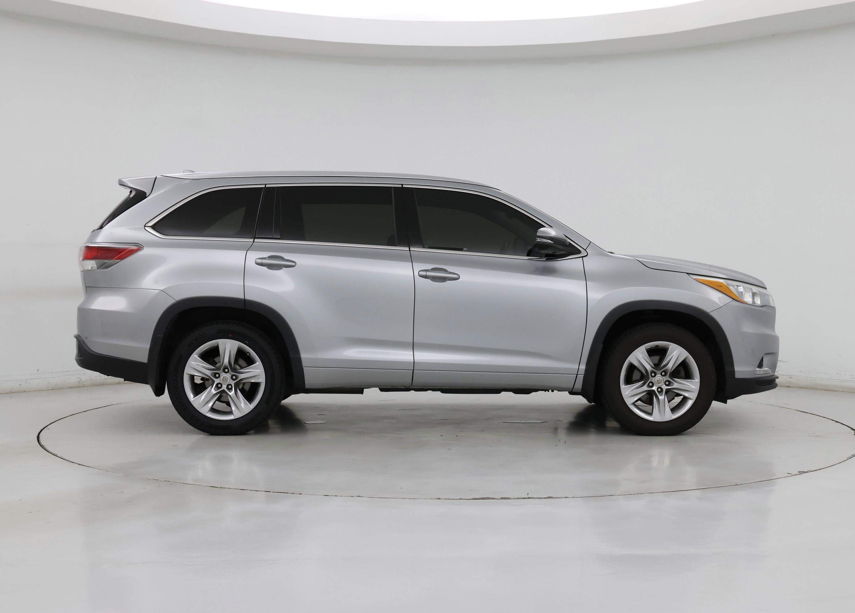 Thumbnail: 2015 Toyota Highlander - 7