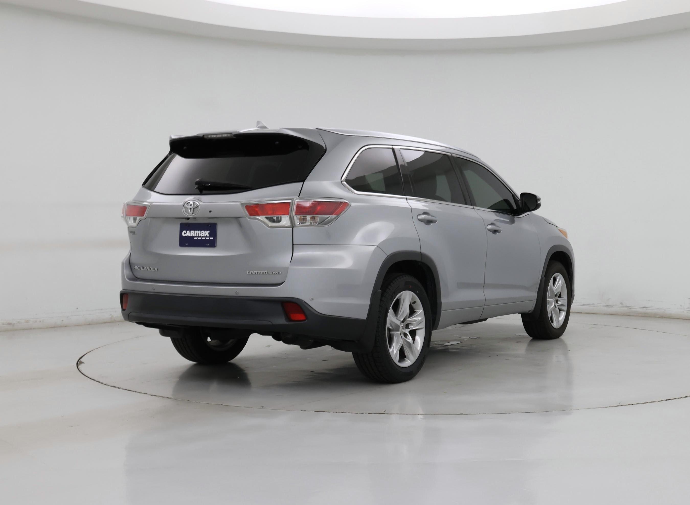 Thumbnail: 2015 Toyota Highlander - 8