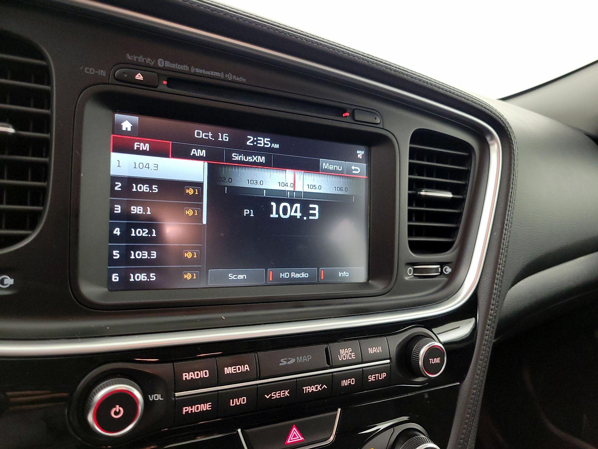 Thumbnail: 2016 Kia Optima - 16